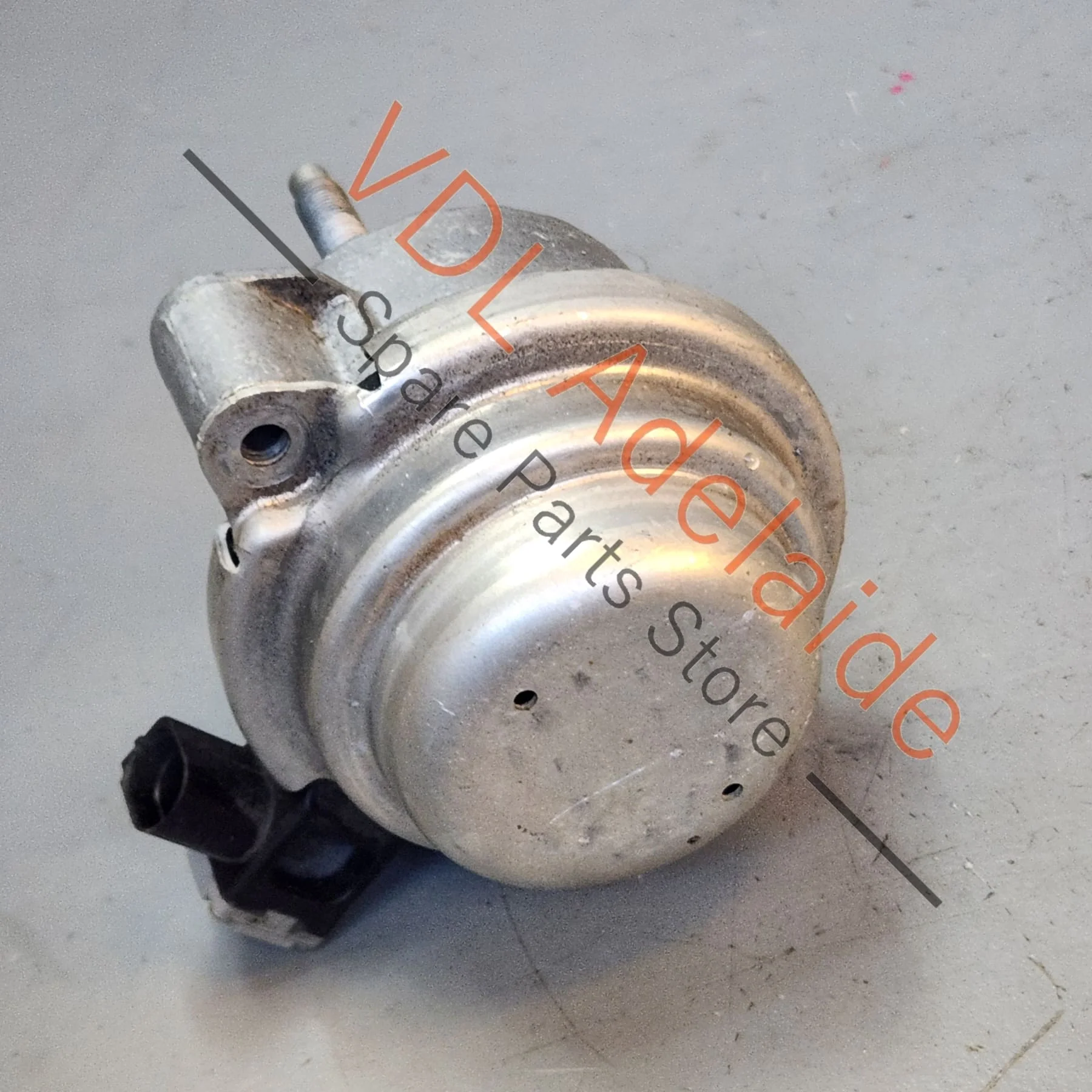 Porsche 911 Engine Mount Hydro-Mounting 99137505924 99137505926 - Image 2