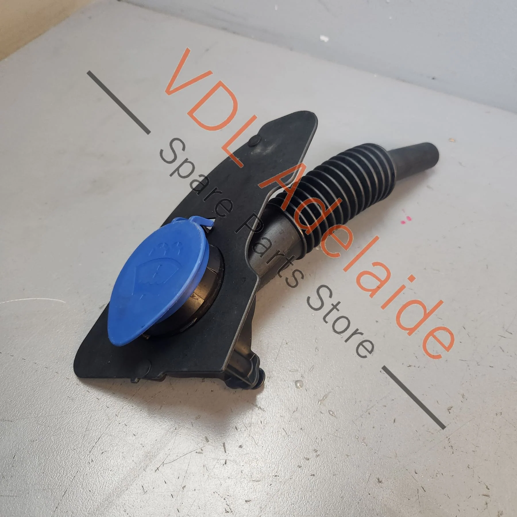 Porsche 911 Windscreen Washer Reservoir Filler Neck with Cap