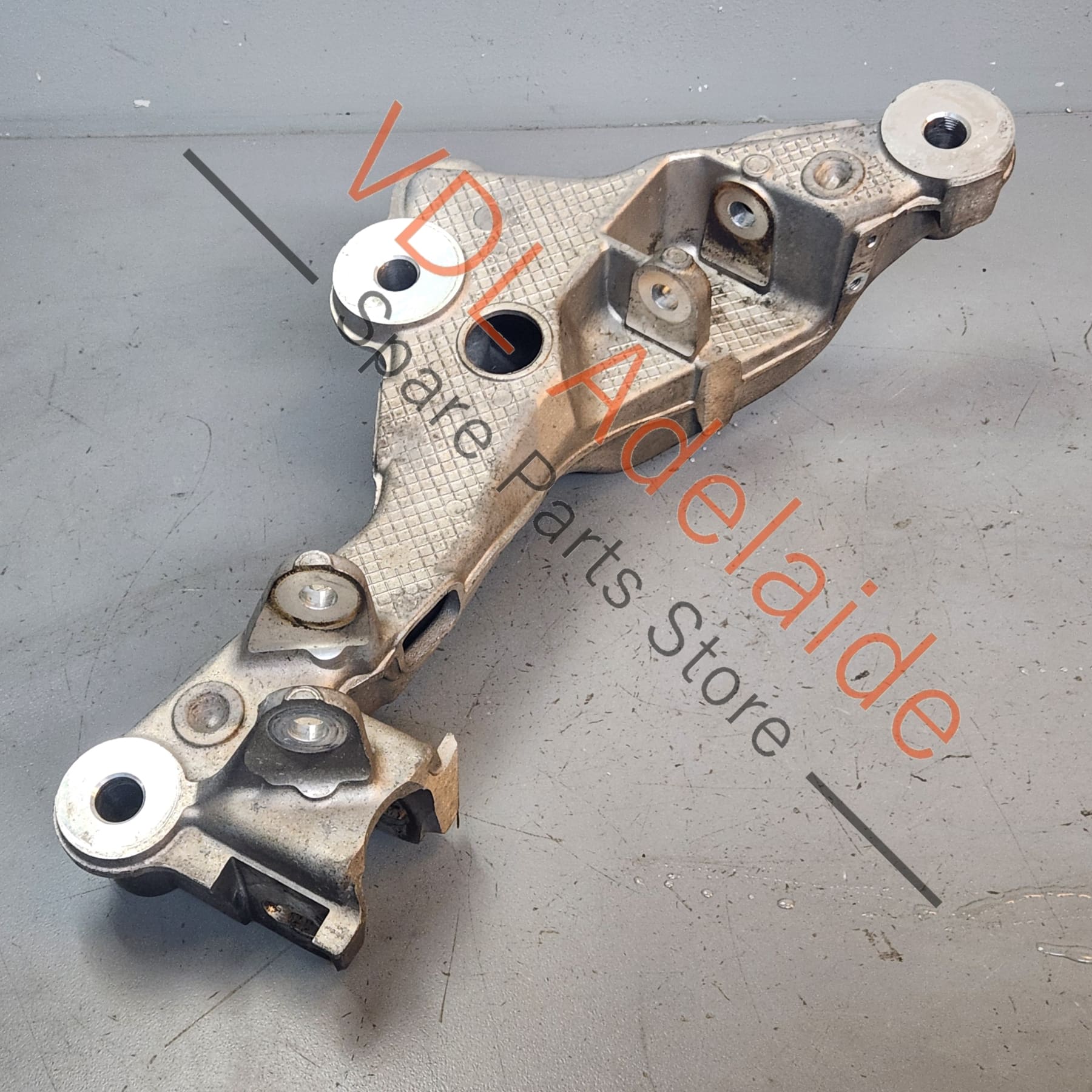 Porsche 911 Rear Suspension Frame Chassis Mounting Bracket LHS 99133115111