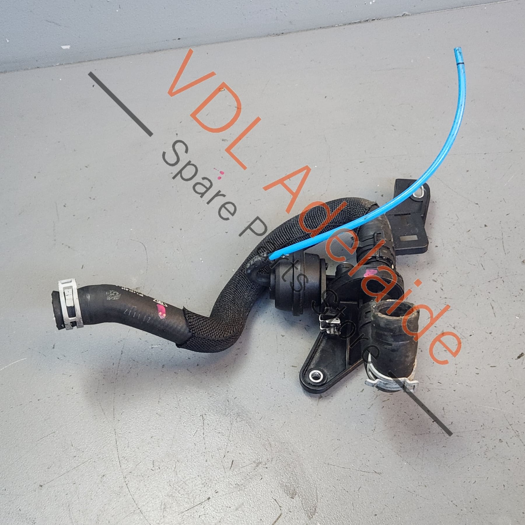 Porsche 911 Coolant Regulator Valve 9P1121626 9P1317233