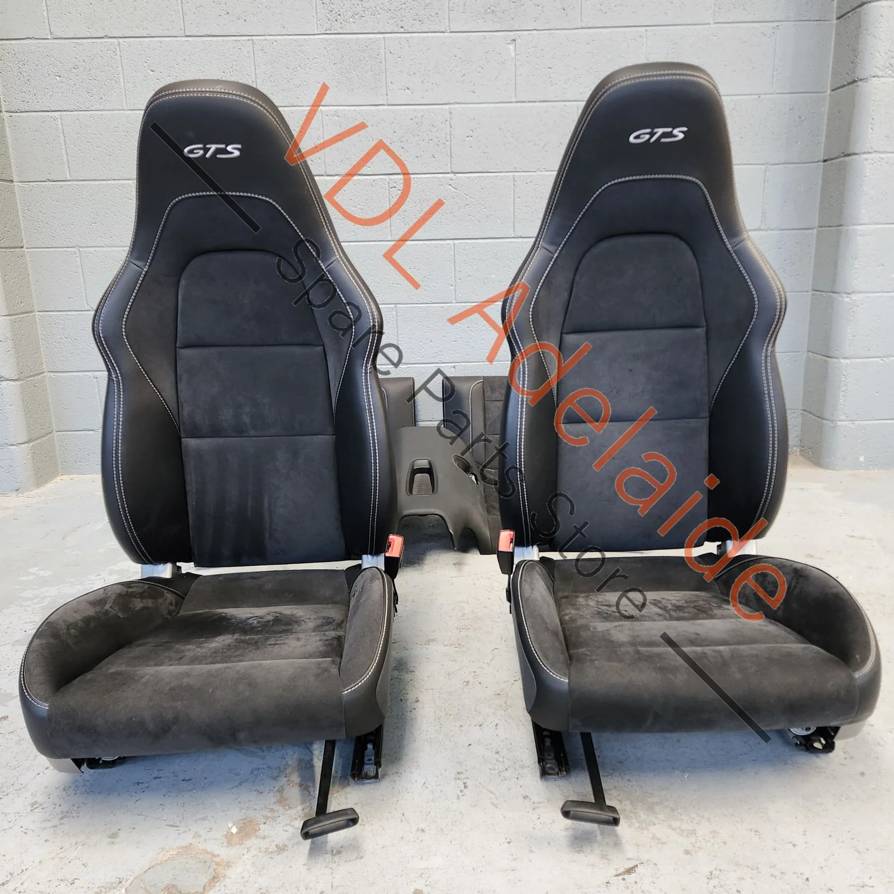 Porsche 911 991.2 GTS Alcantara Interior Sport Seat Set Front & Rear