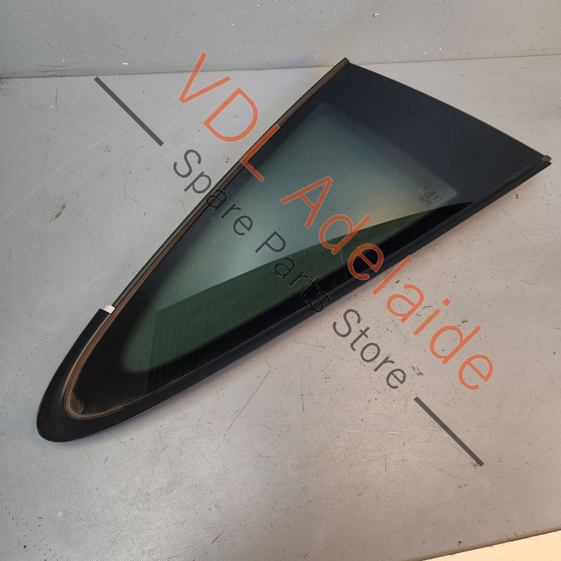 Porsche 911 Coupe Right Rear Side Window Glass 99154311216 03C Rally Black - Image 6
