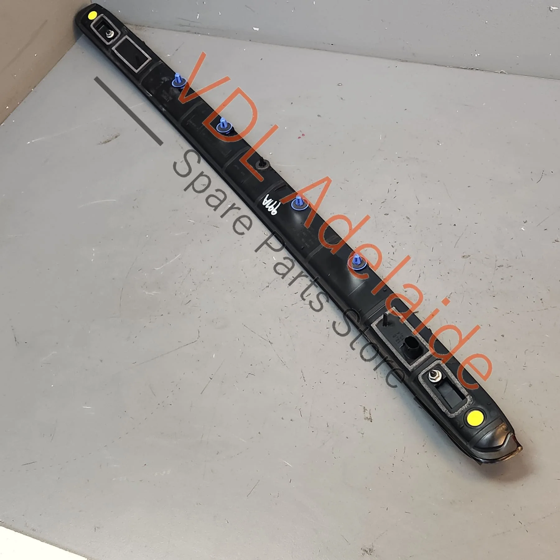 Porsche 911 3rd Rear Middle Centre Brake Light LED 99163118703 99163118701 - Image 8