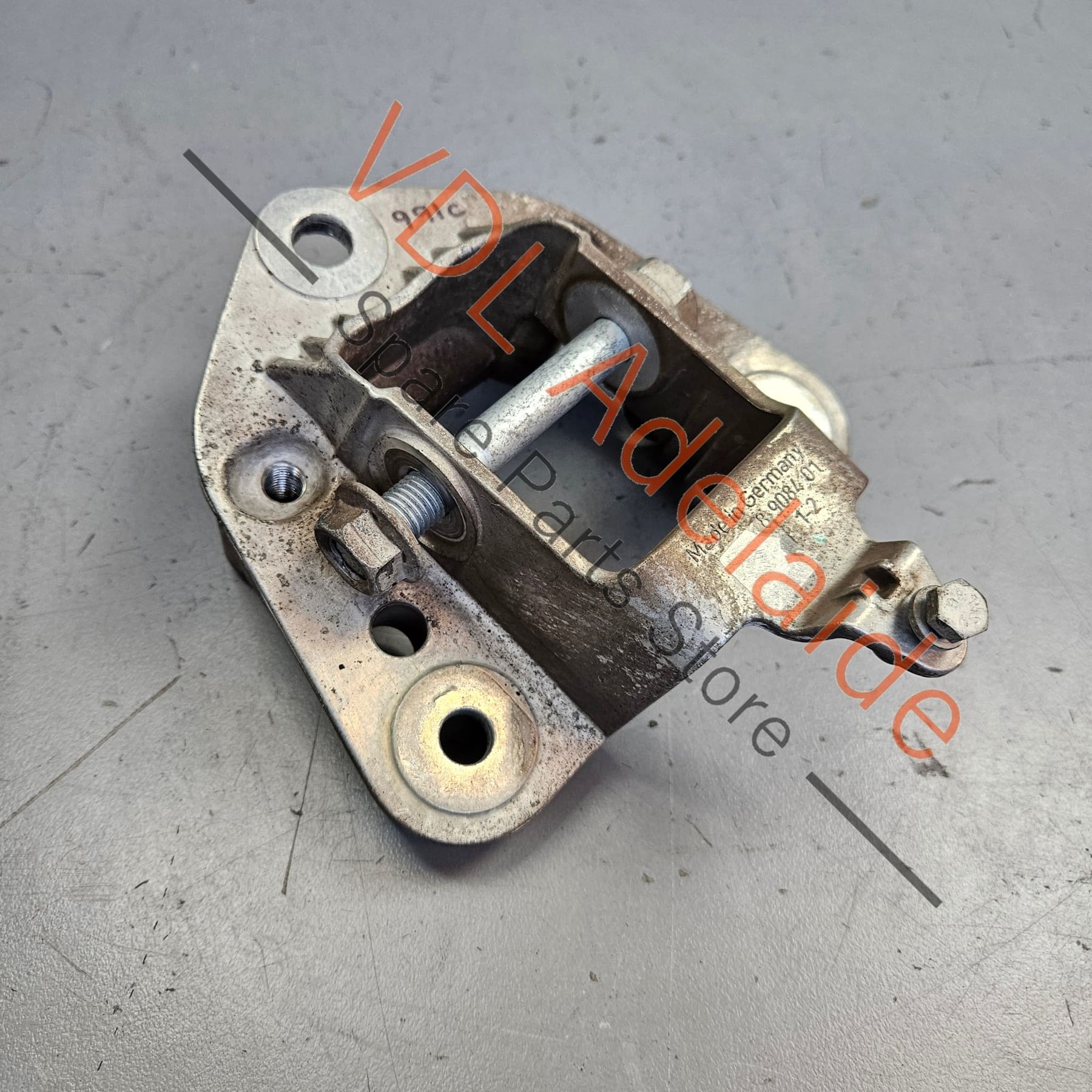 Porsche 911 Rear Lower Suspension Wishbone Support Bracket 99133132902