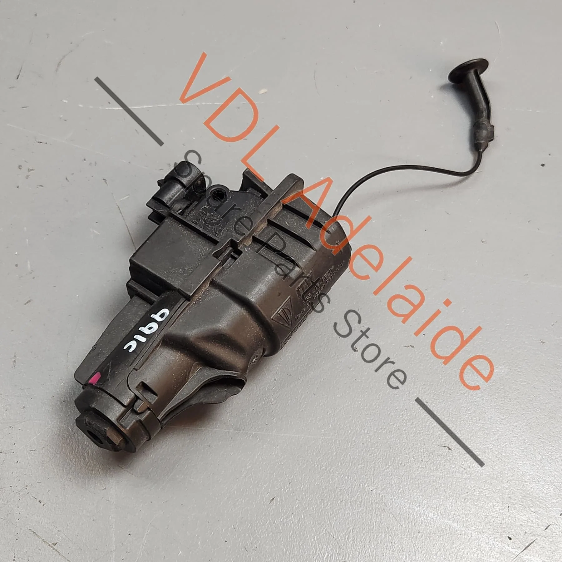 Porsche 911 991 Fuel Filler Door Actuator 99150441401 99150441403
