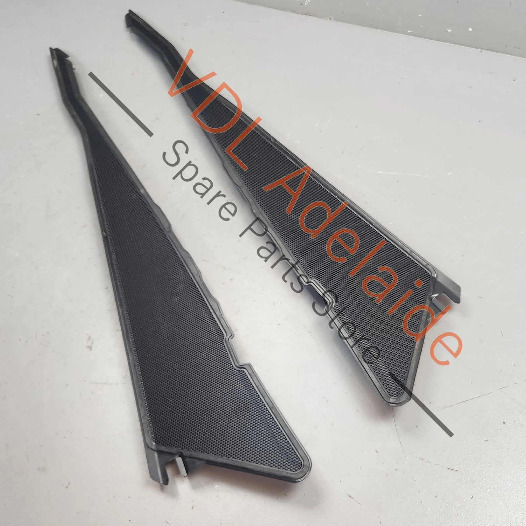 Porsche 911 Pair of Centre Console Side Trims Interior 99155321700 99155321800