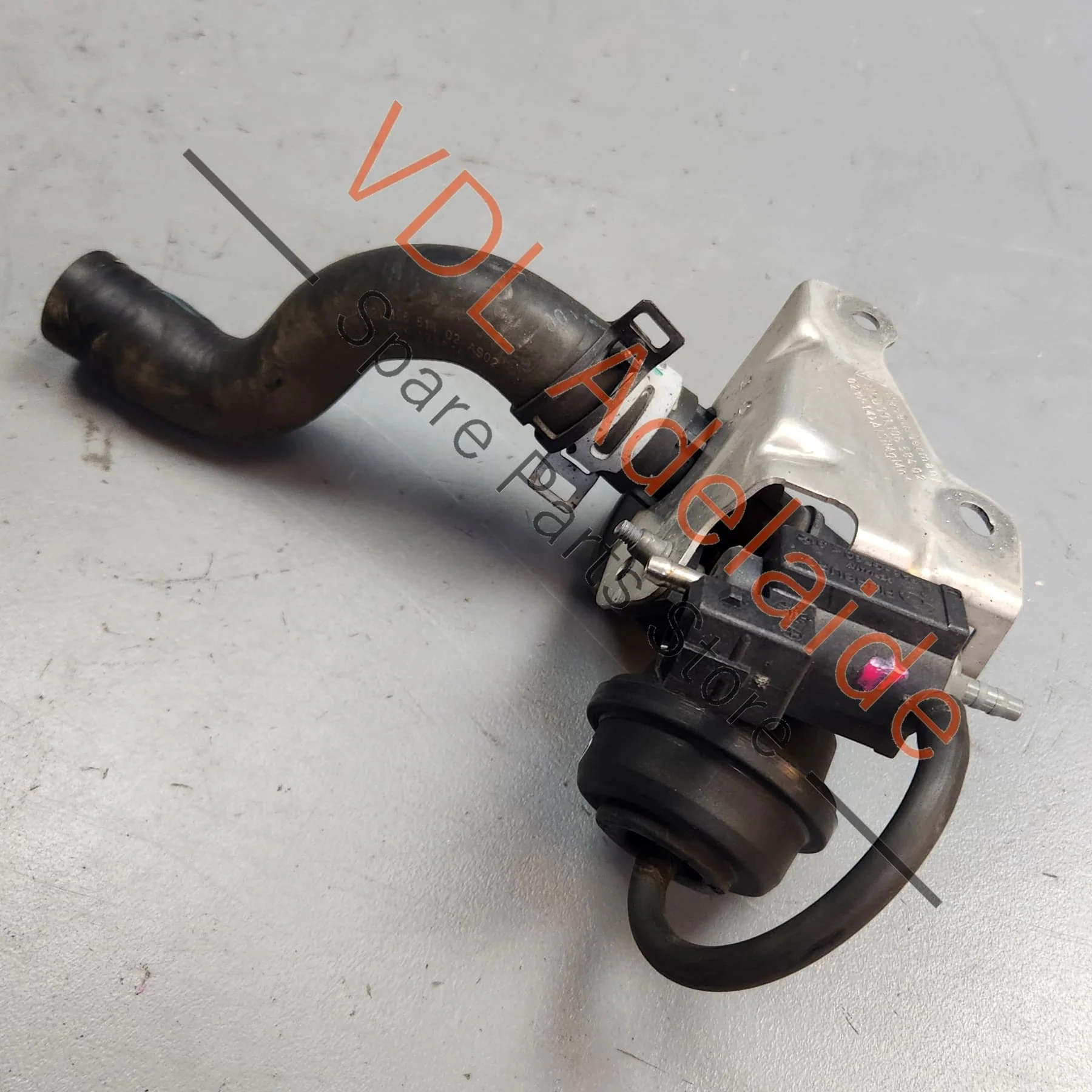 Porsche 911 991 Coolant Regulating Valve 99130757300 7PP906283AA - Image 2