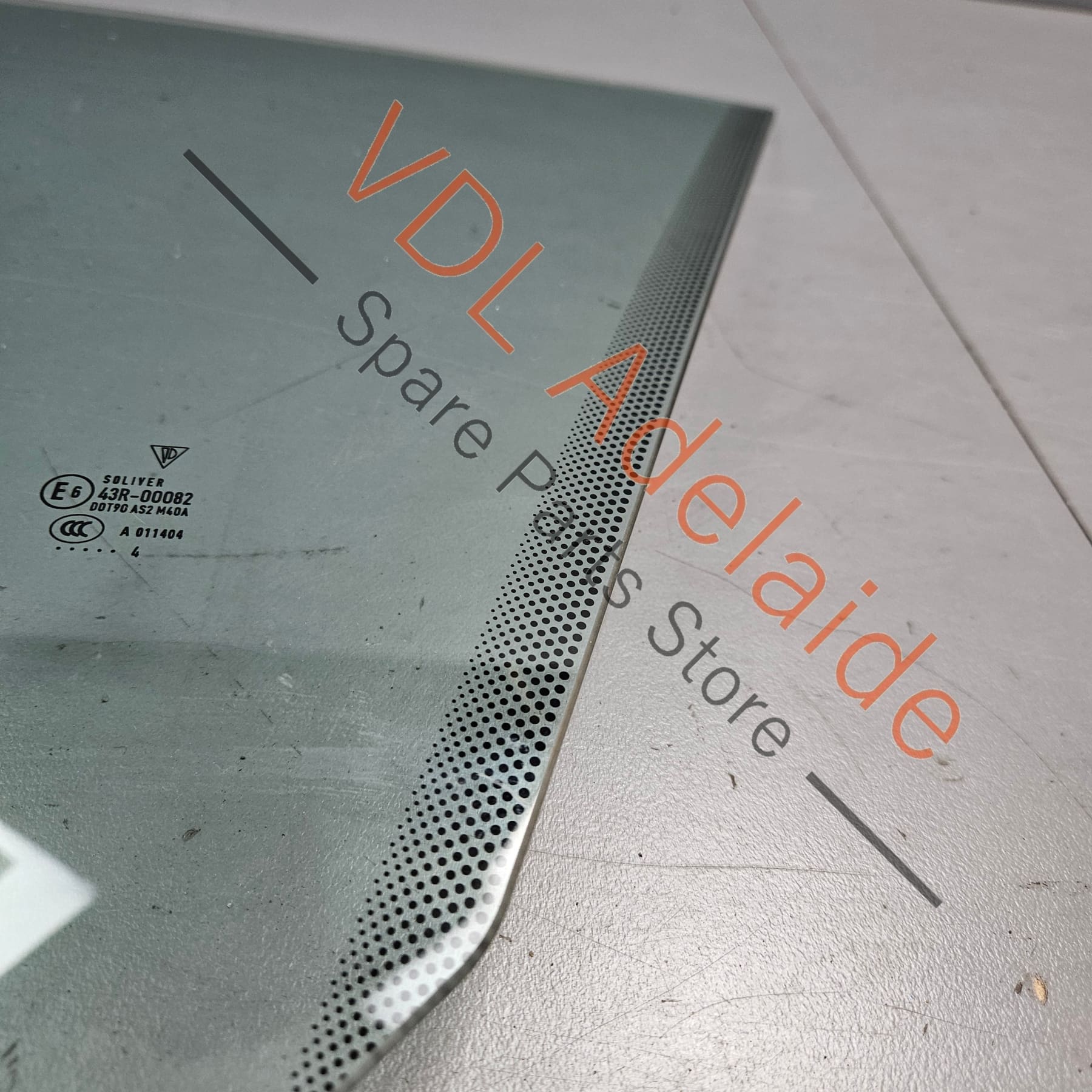 Porsche 911 Side Window Glass for Left Door 99154251100 - Image 5