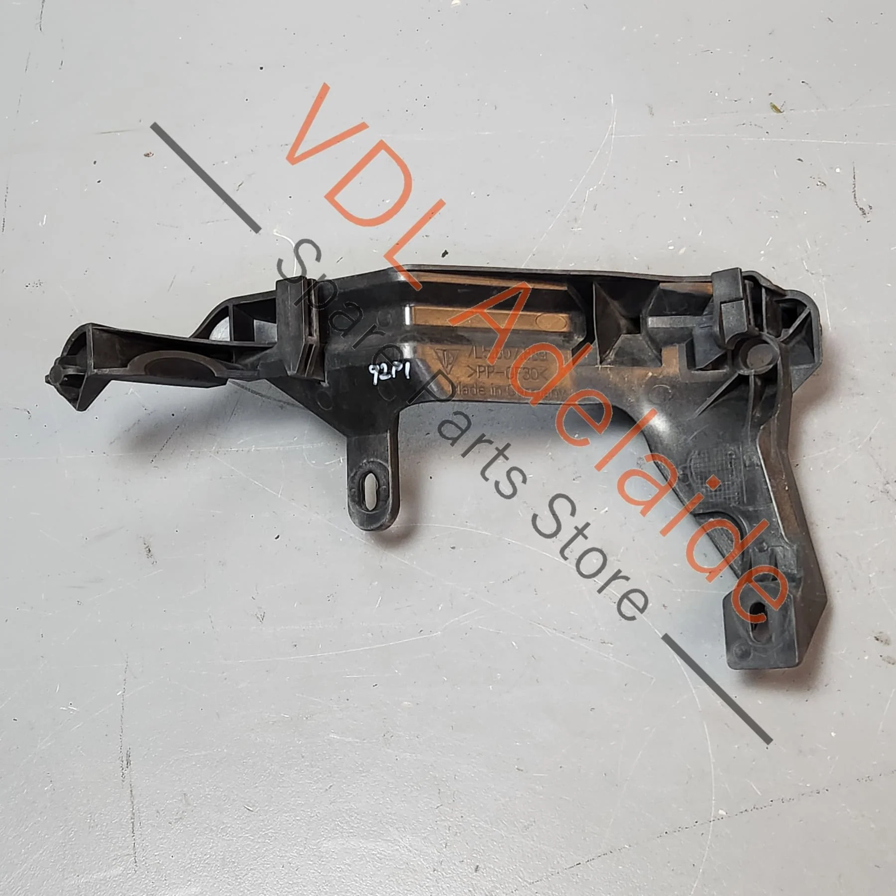 OEM Porsche Cayenne 9PA 955 957 Front Left Bumper Guide bracket 95550588900 7L5807889 - Image 8