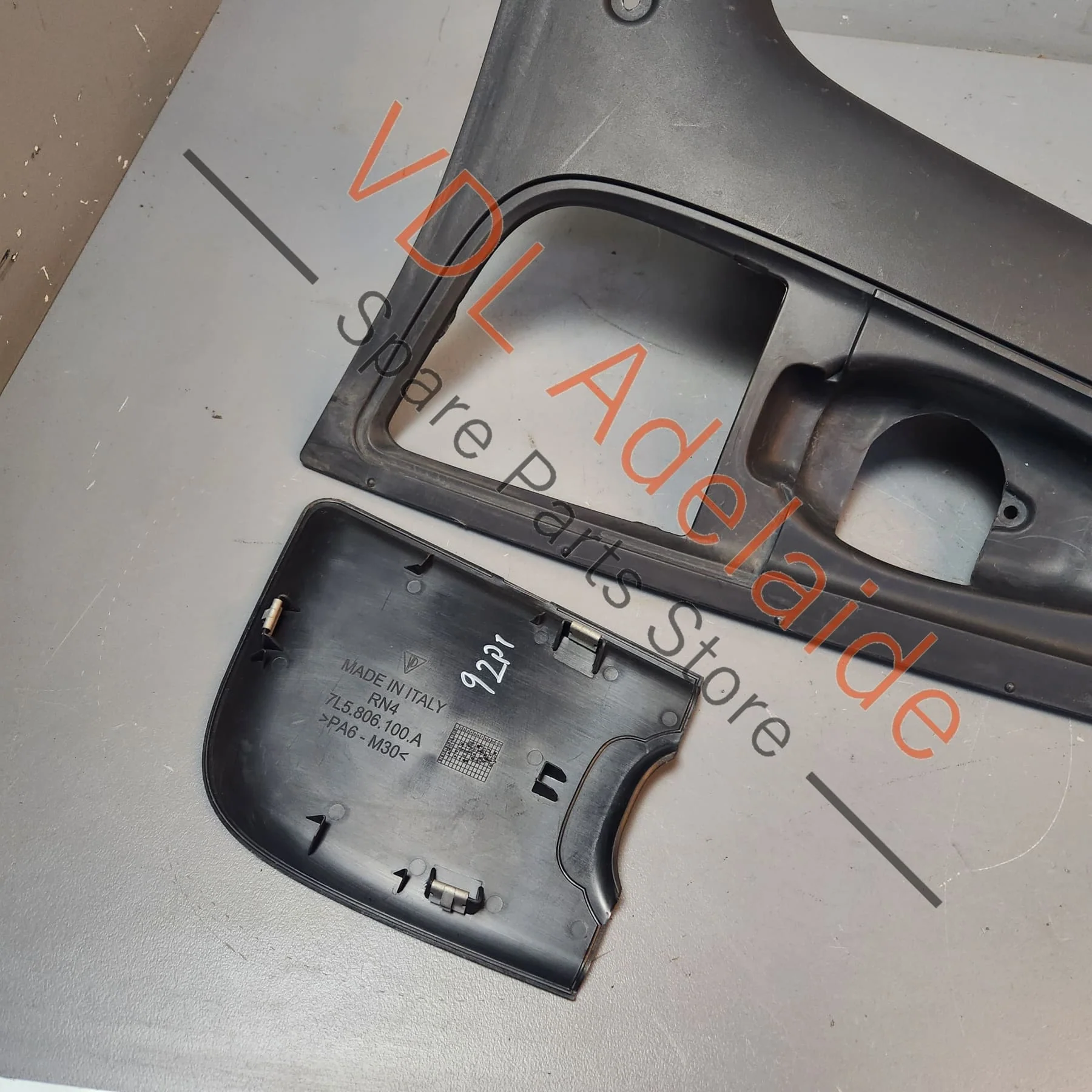 Porsche Cayenne 9PA 955 957 Engine Bay Compartment Trim Right Rear 95550444402 - Image 4