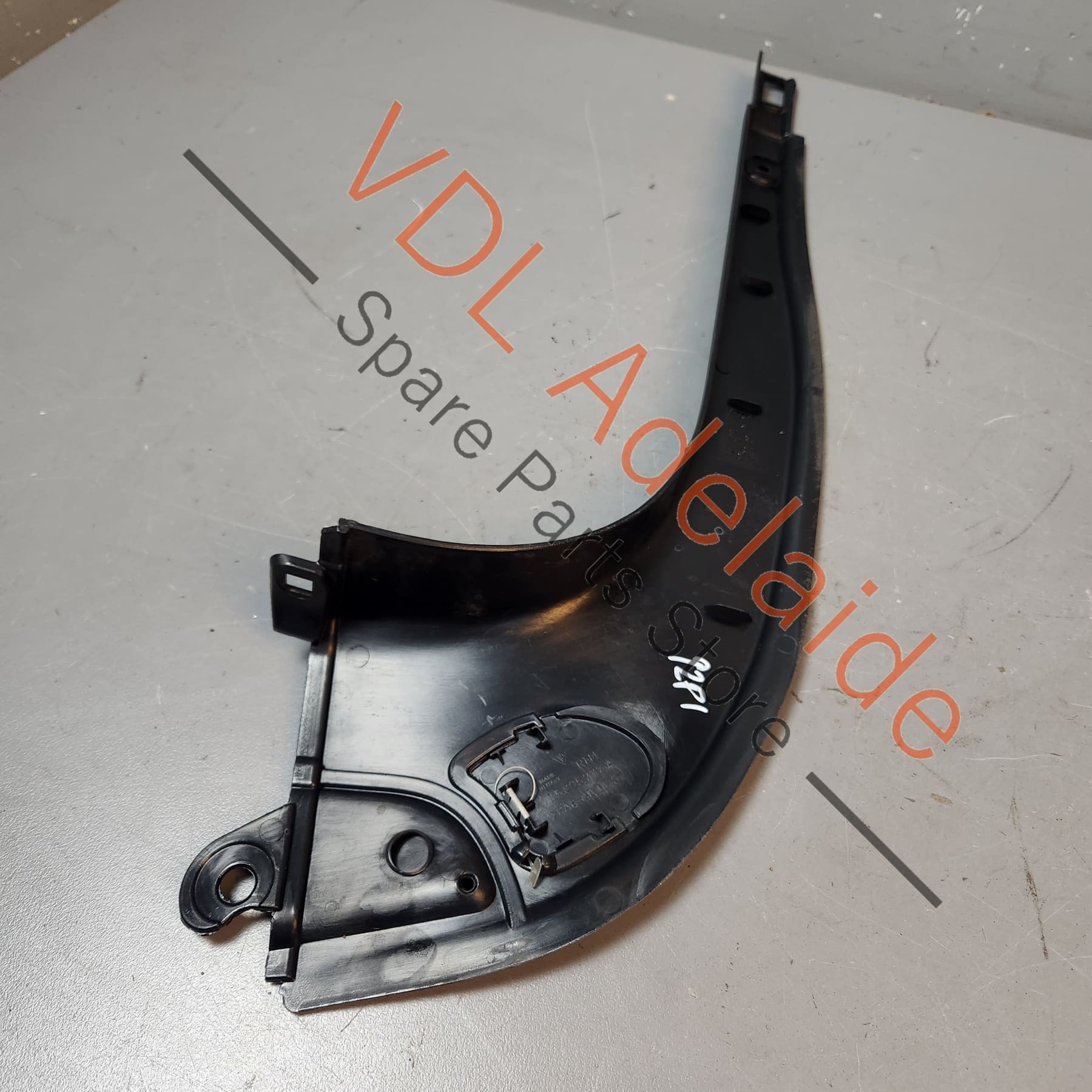Porsche Cayenne 9PA 955 957 Engine Bay Compartment Trim Right Front 95550428600 - Image 4