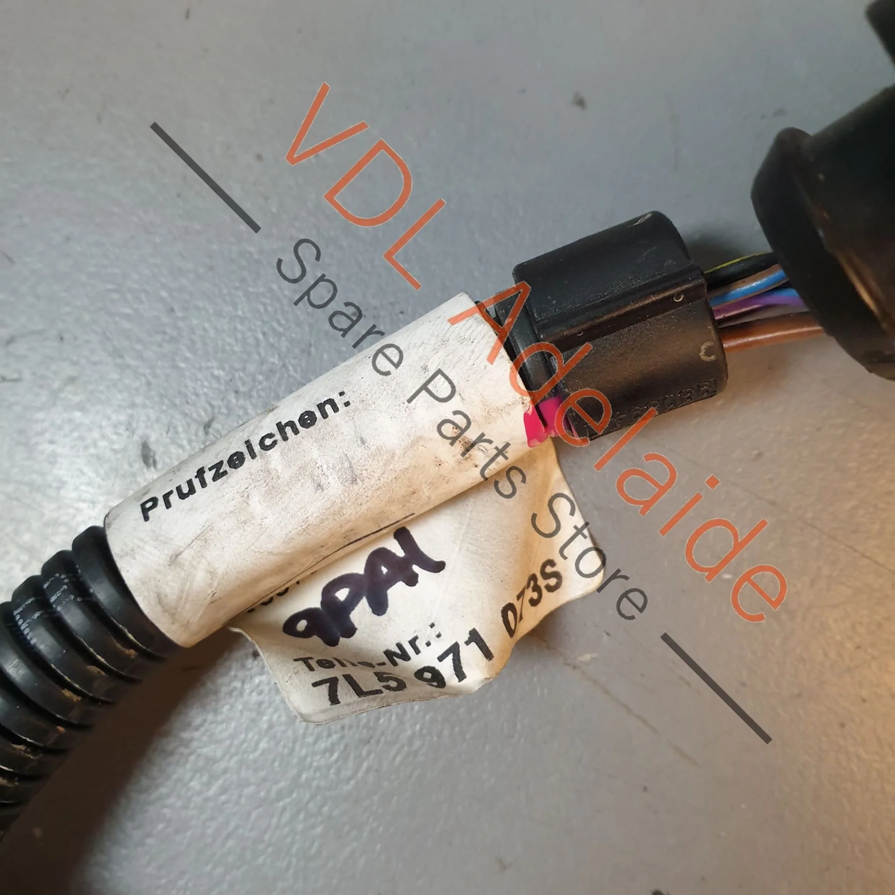 Porsche Cayenne Audi Q7 Radiator Support Wiring Harness to Bonnet Latch 7L5971073S - Image 3