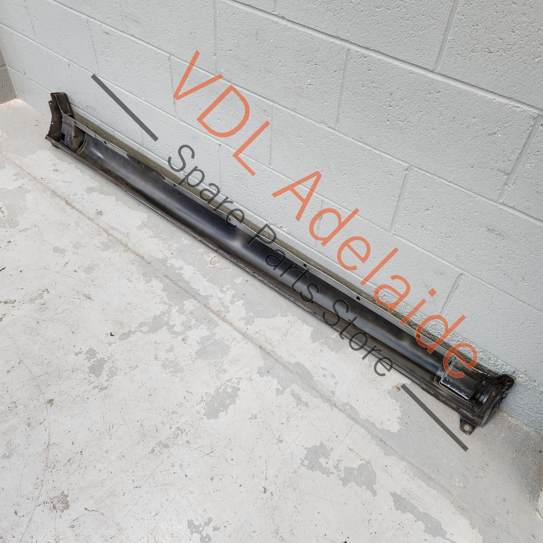 Porsche Cayenne GTS Right Side Skirt Rocker Panel Trim 95555988801 7L5854890 - Image 9