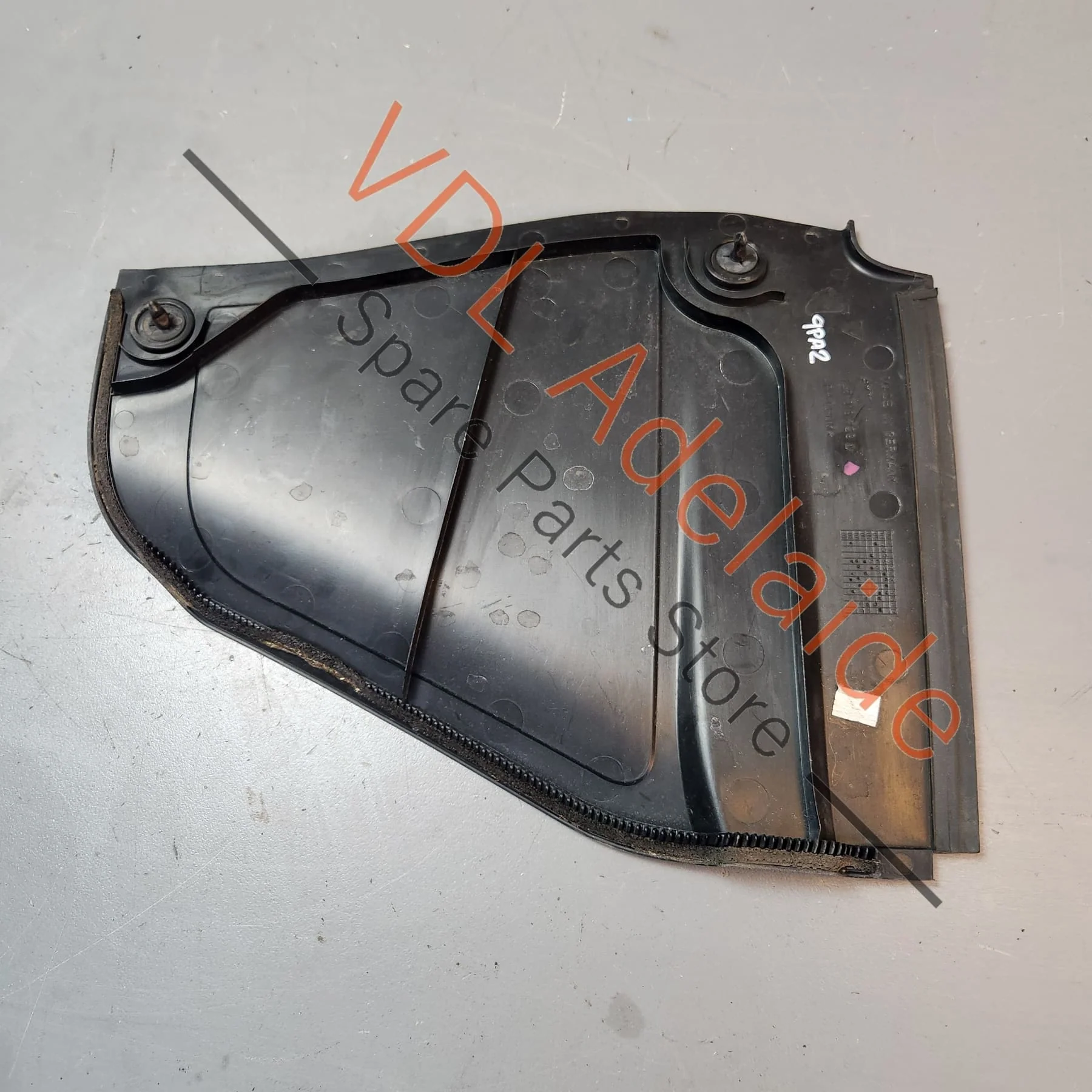 2008-2010 Porsche Cayenne Wiper Cowling Trim Panel Cover Left 7L6819729D - Image 2