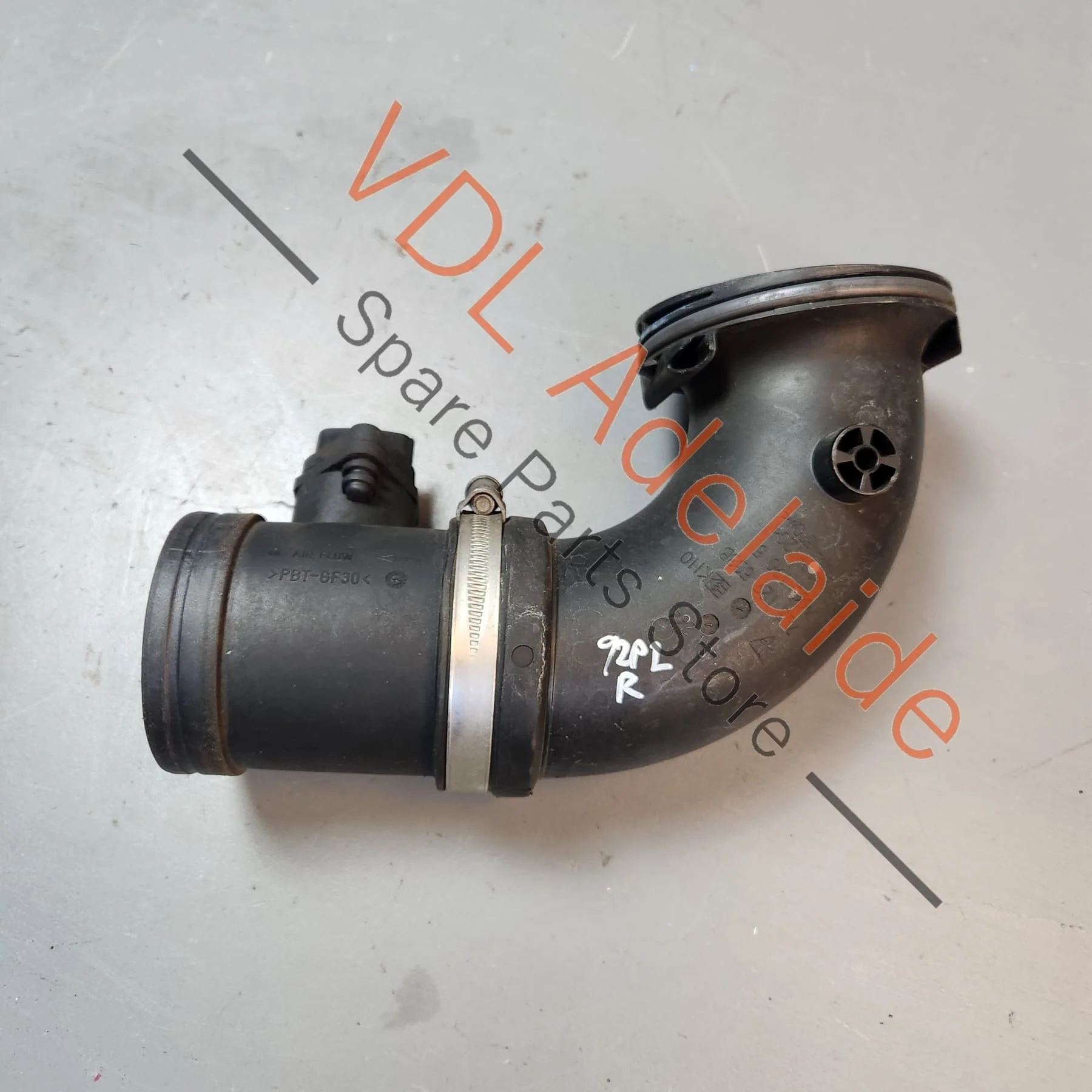 Porsche Cayenne Air Mass Meter MAF Bosch 95560612340 0280218198 7L5906461B