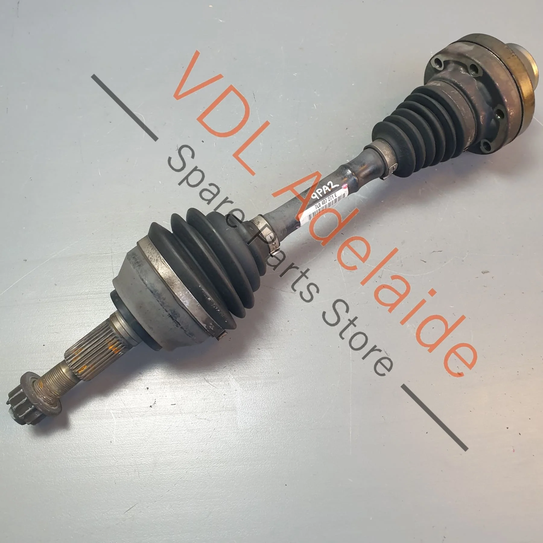 Porsche Cayenne Front Left Driveshaft Axle 95533202401 7L0407271E