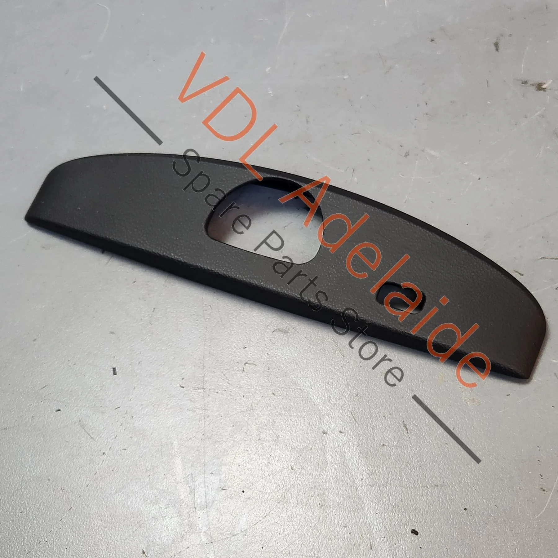 Porsche Cayenne 9PA Rear Hatch Tailgate Trim for Wiper 95555582900 A03 7L5867929