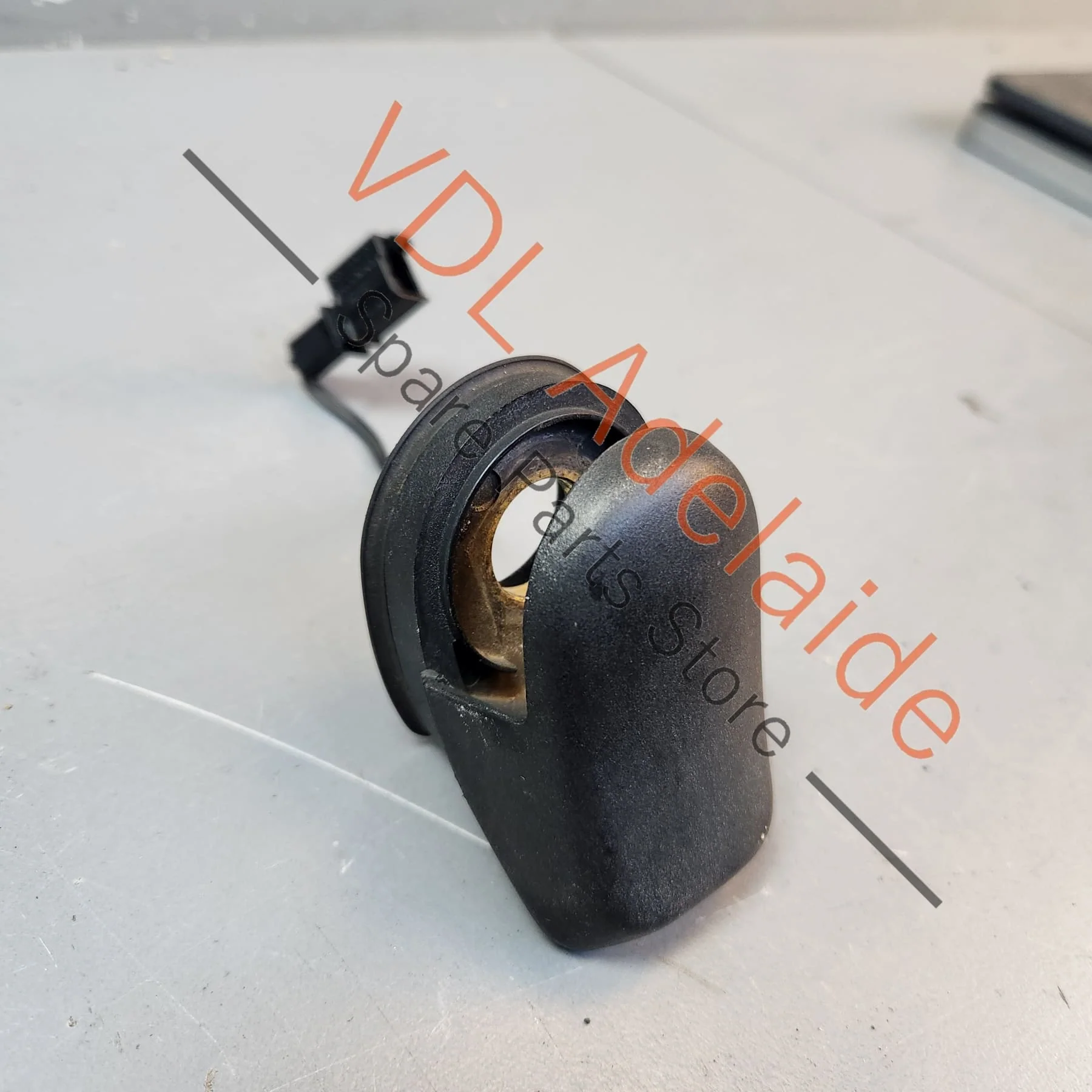 Porsche Cayenne Rear Hatch Glass Window Open Micro Swtich 7L5845425 7L5845425B
