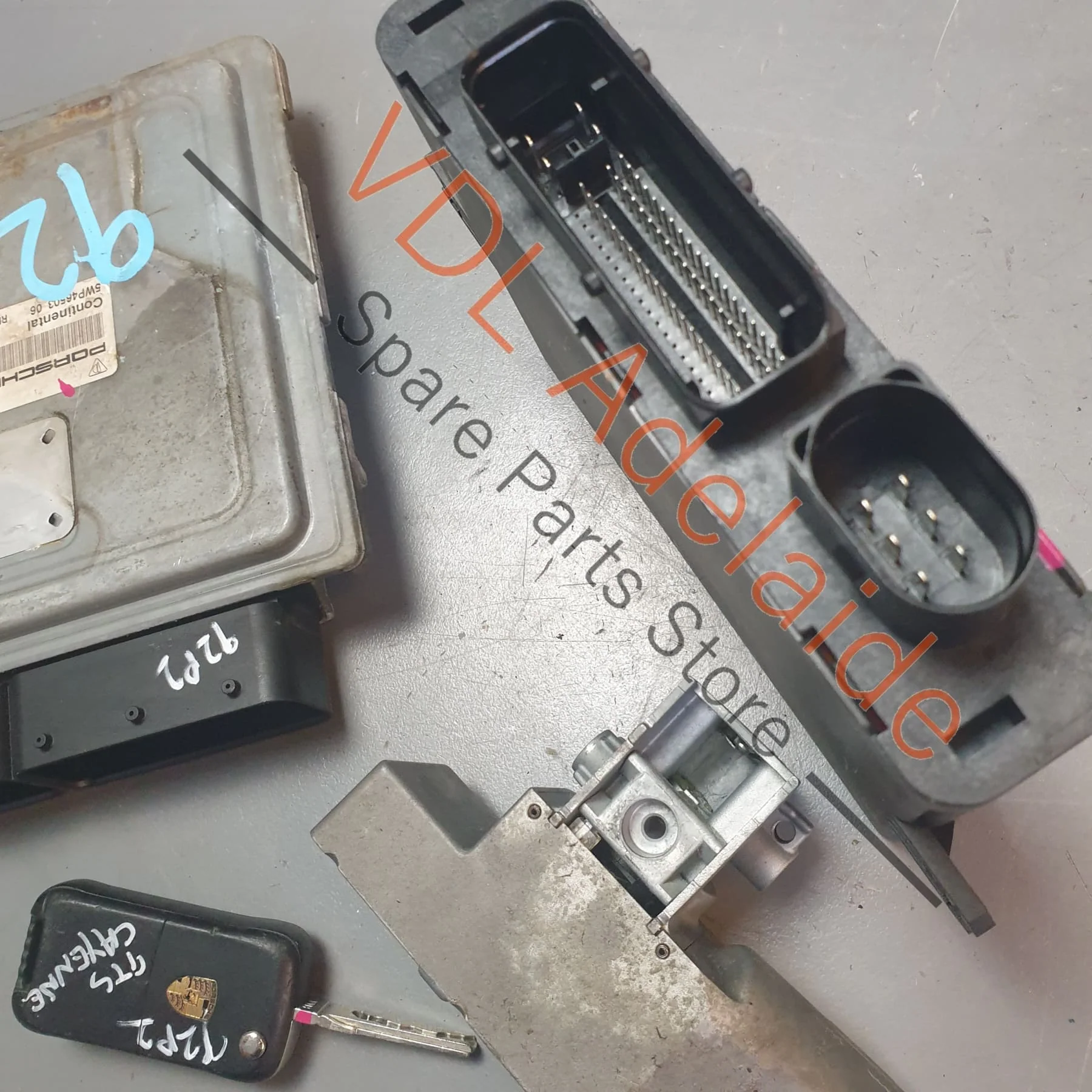 Porsche Cayenne 4.8L GTS 9PA 955 957 DME EIS System Set with ECU Key & Steering Lock - Image 9
