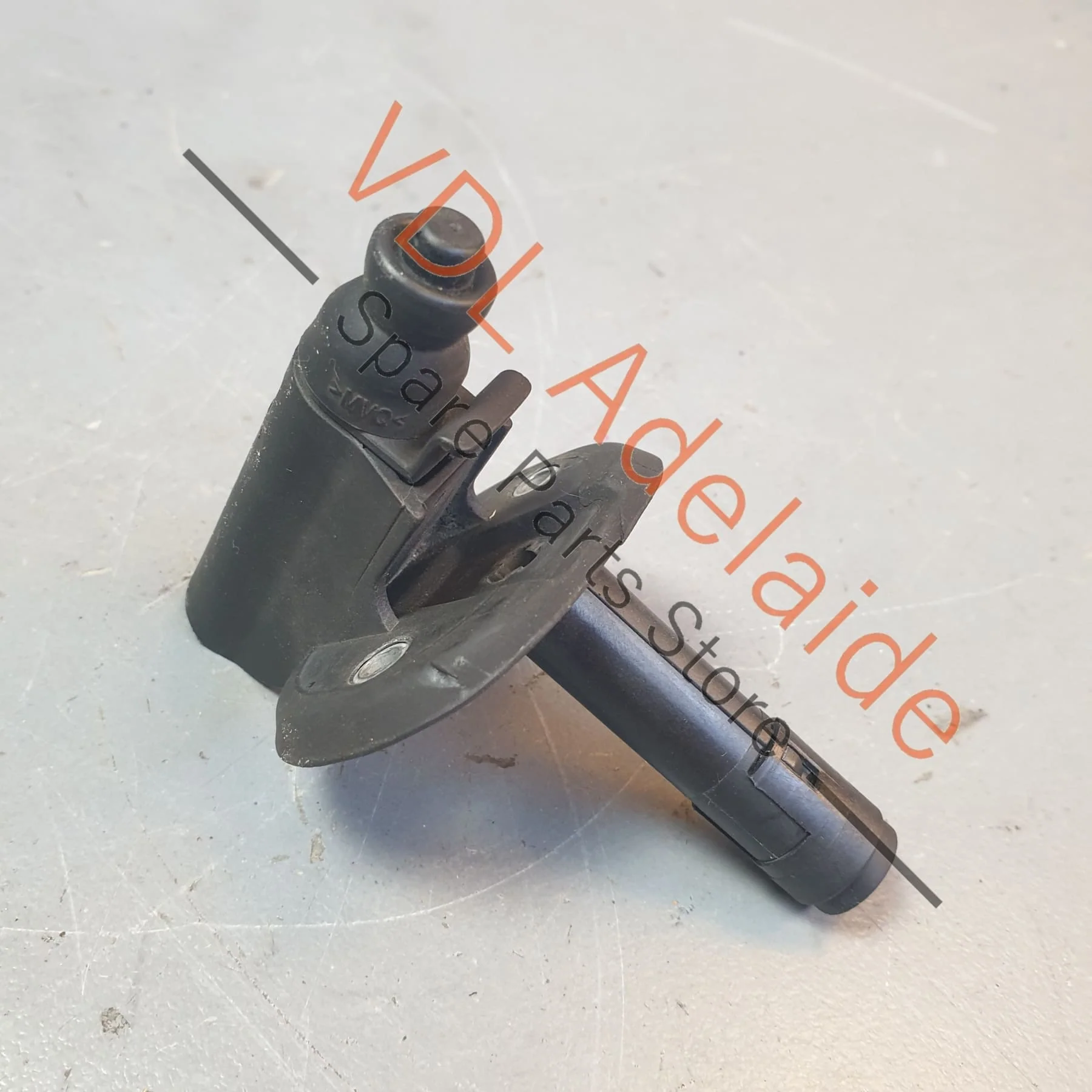 Porsche Cayenne 9PA Fuel Door Release Actuator 7L5810899