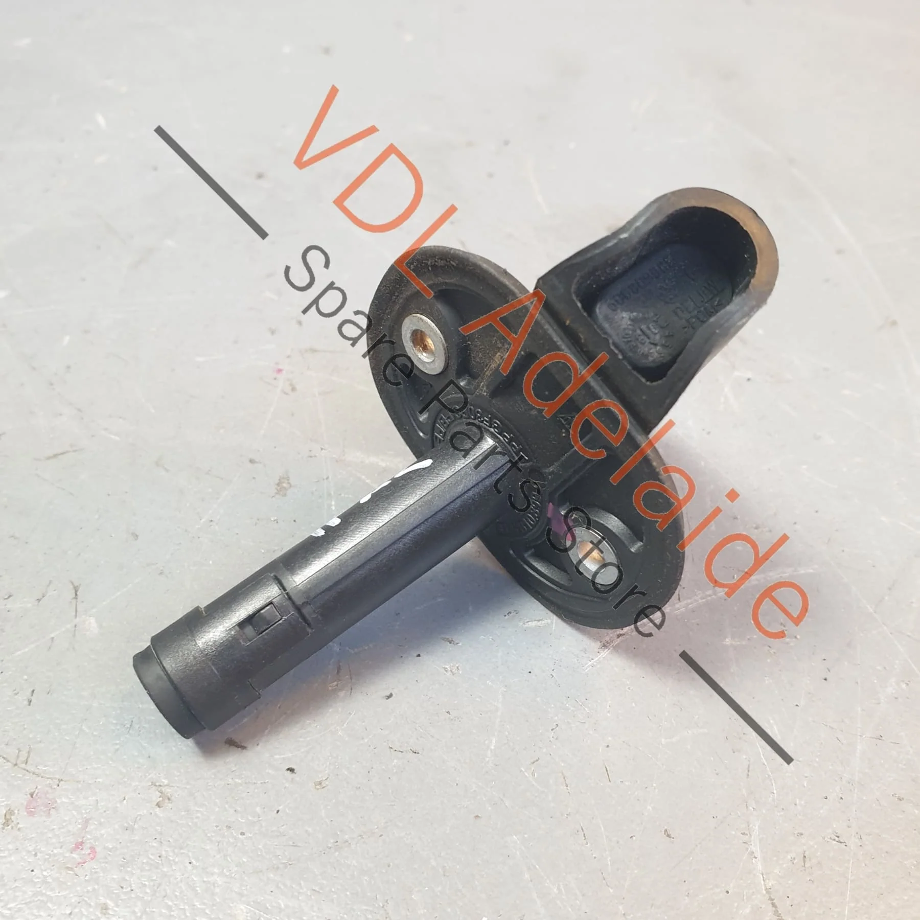 Porsche Cayenne 9PA Fuel Door Release Actuator 7L5810899 - Image 5