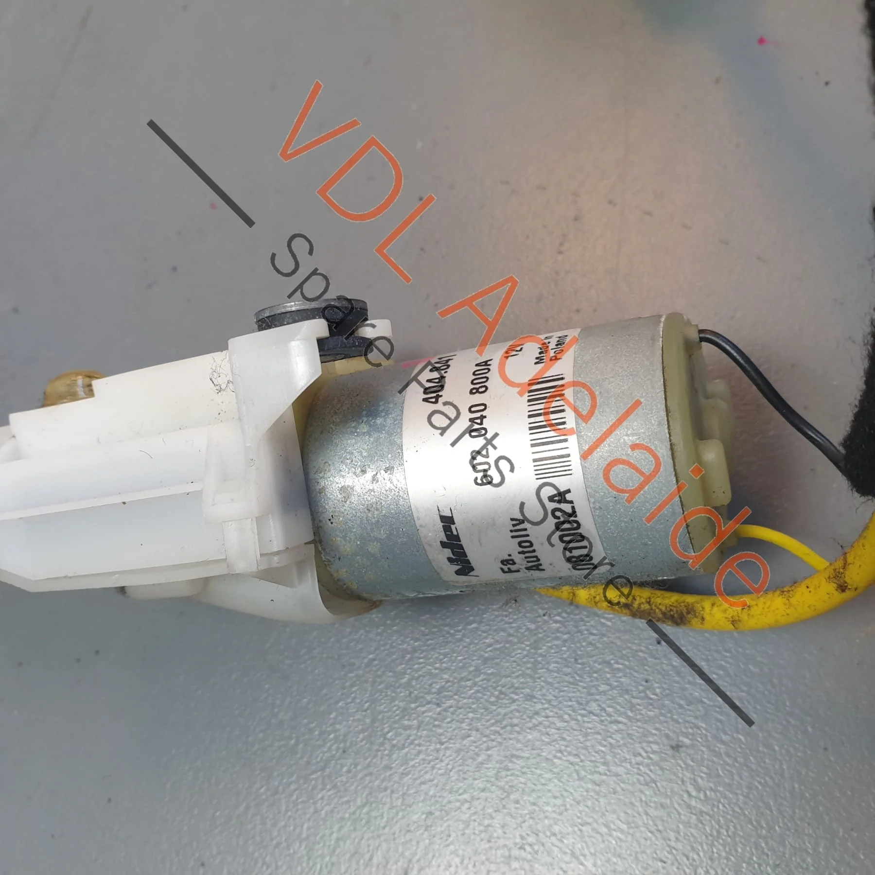 Porsche Cayenne Front Seatbelt Height Adjustment Motor 95580300802 602040800A - Image 4