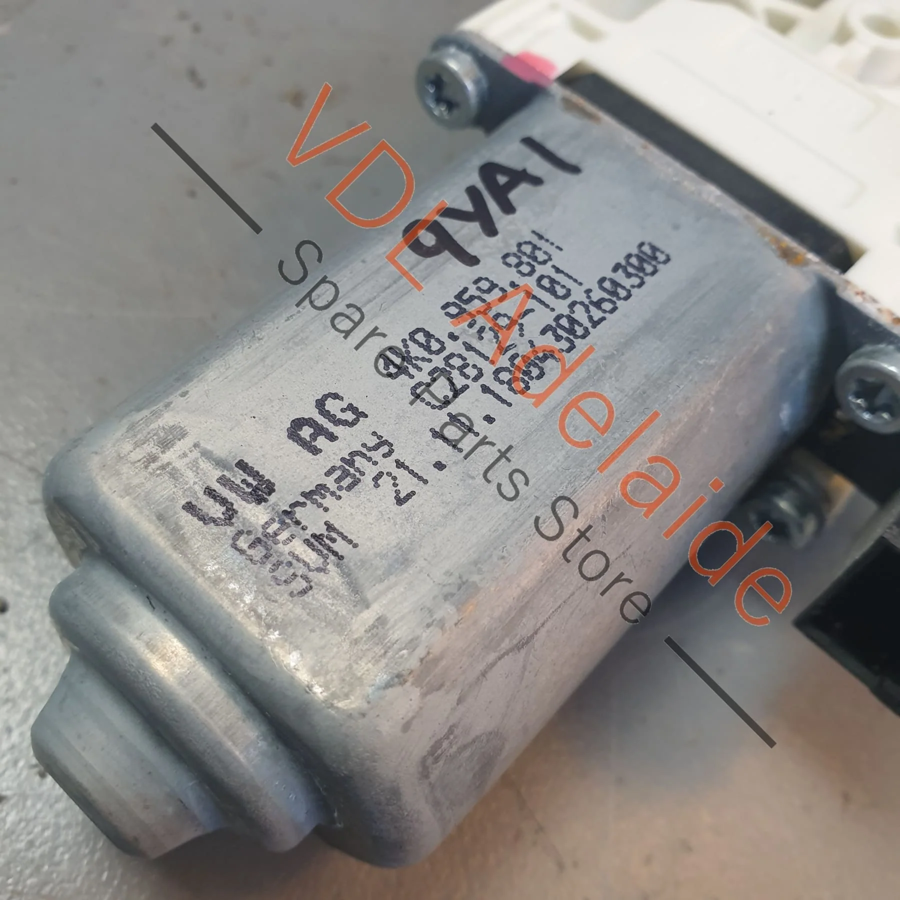 Genuine OEM Audi Porsche VW Left side Window Regulator Motor 4K0959801 95895980100 - Image 2