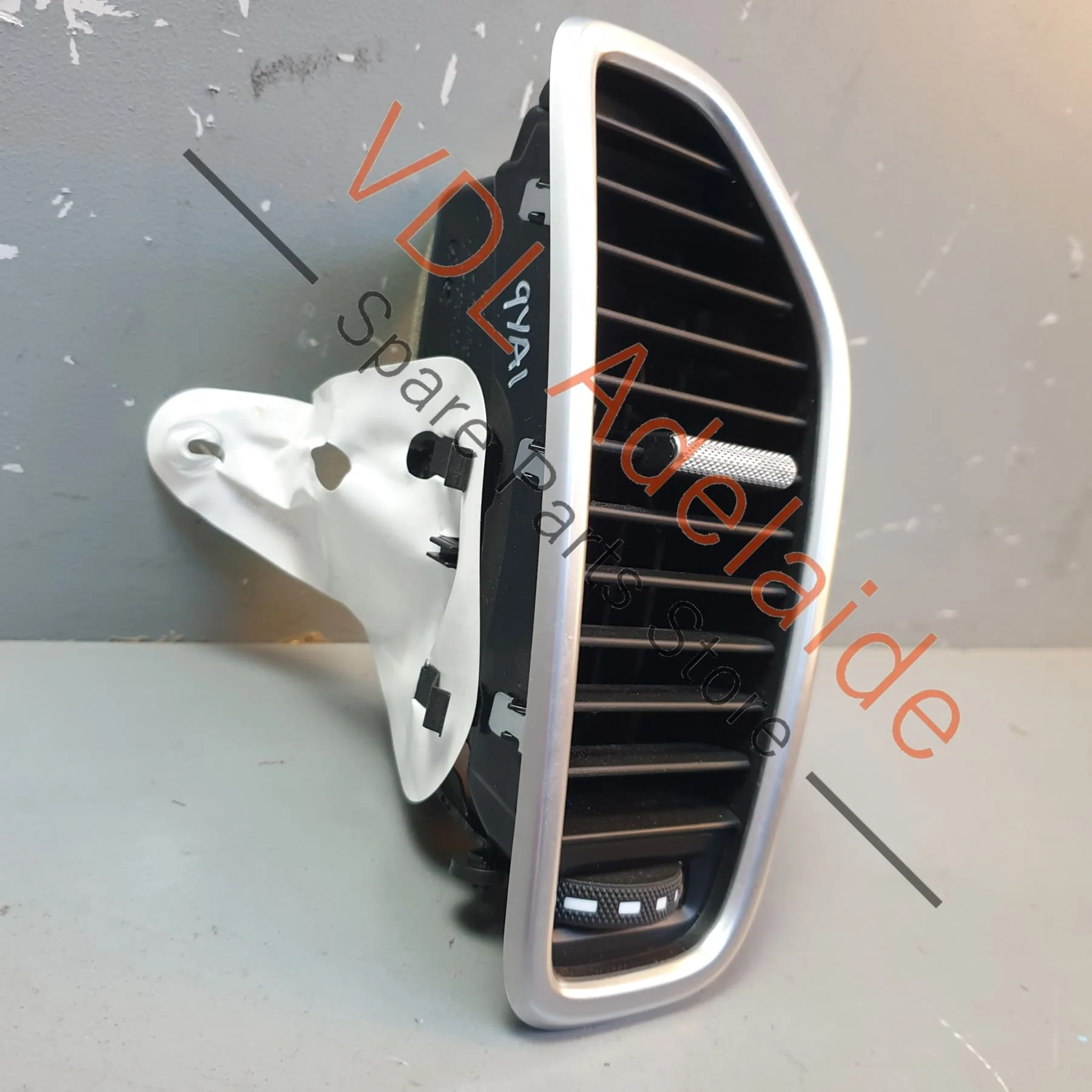 Porsche Cayenne E3 9YA 9YB Left Side AC Air Vent for Dashboard 9Y0820951 G0B - Image 4