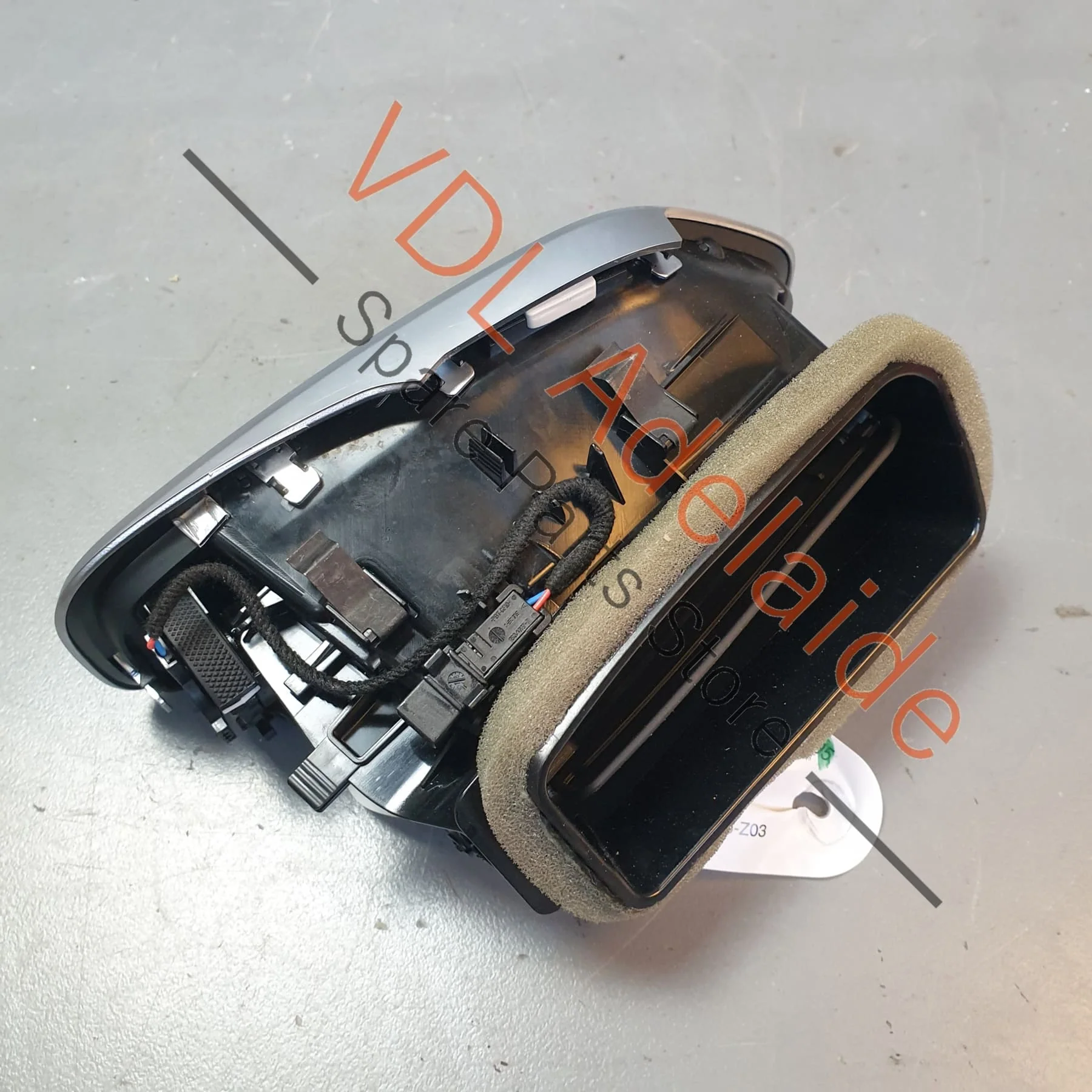 Porsche Cayenne E3 9YA 9YB Left Side AC Air Vent for Dashboard 9Y0820951 G0B - Image 8