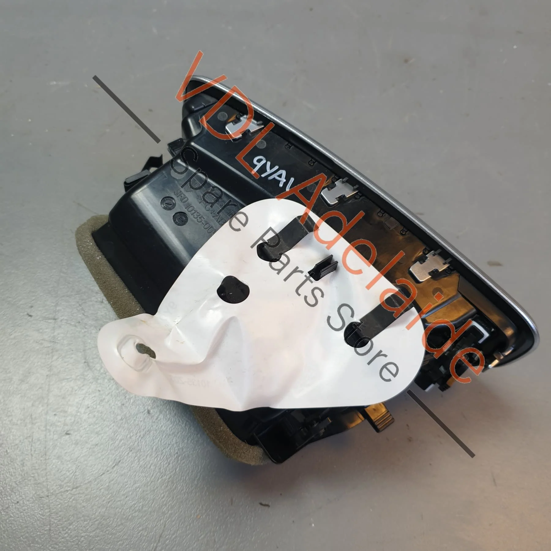 Porsche Cayenne E3 9YA 9YB Left Side AC Air Vent for Dashboard 9Y0820951 G0B - Image 9