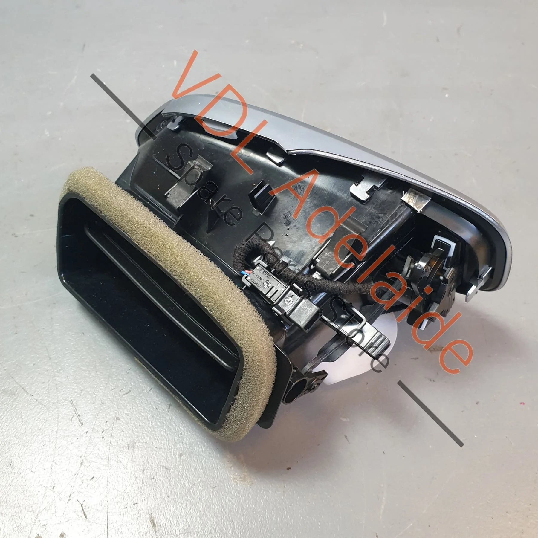 Porsche Cayenne E3 9YA 9YB Right Side AC Air Vent for Dashboard 9Y0820952 G0B - Image 8