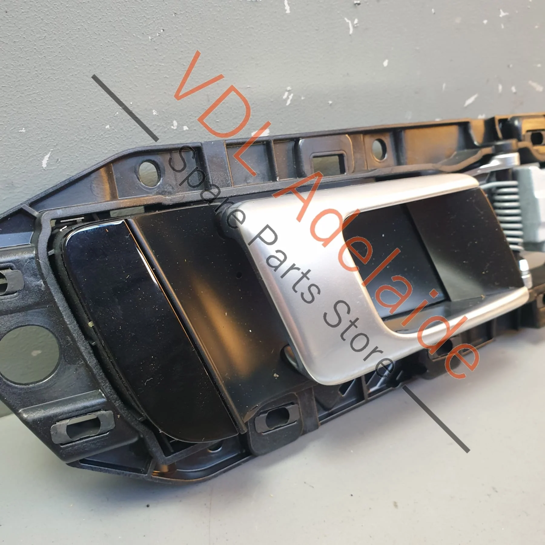 Porsche Cayenne E3 9YA 9YB Right Door Opening Handle Interior Silver Chrome Aluminium 9Y0837020 CZO - Image 9