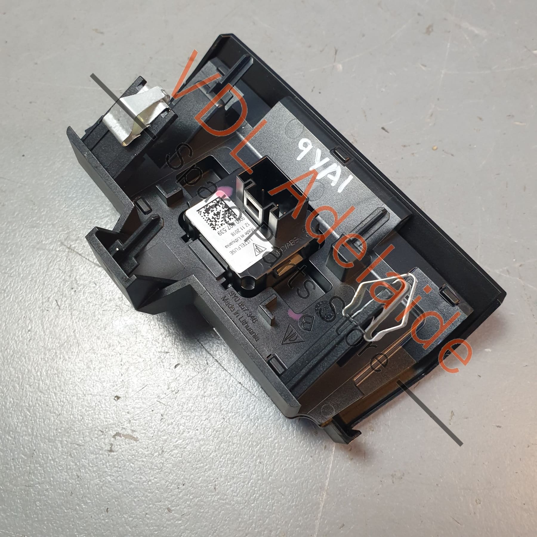 Porsche Cayenne E3 9YA 9YB Dashboard Mounted Internal Cabin Temperature & Humidity Sensor 9Y0907539A - Image 2