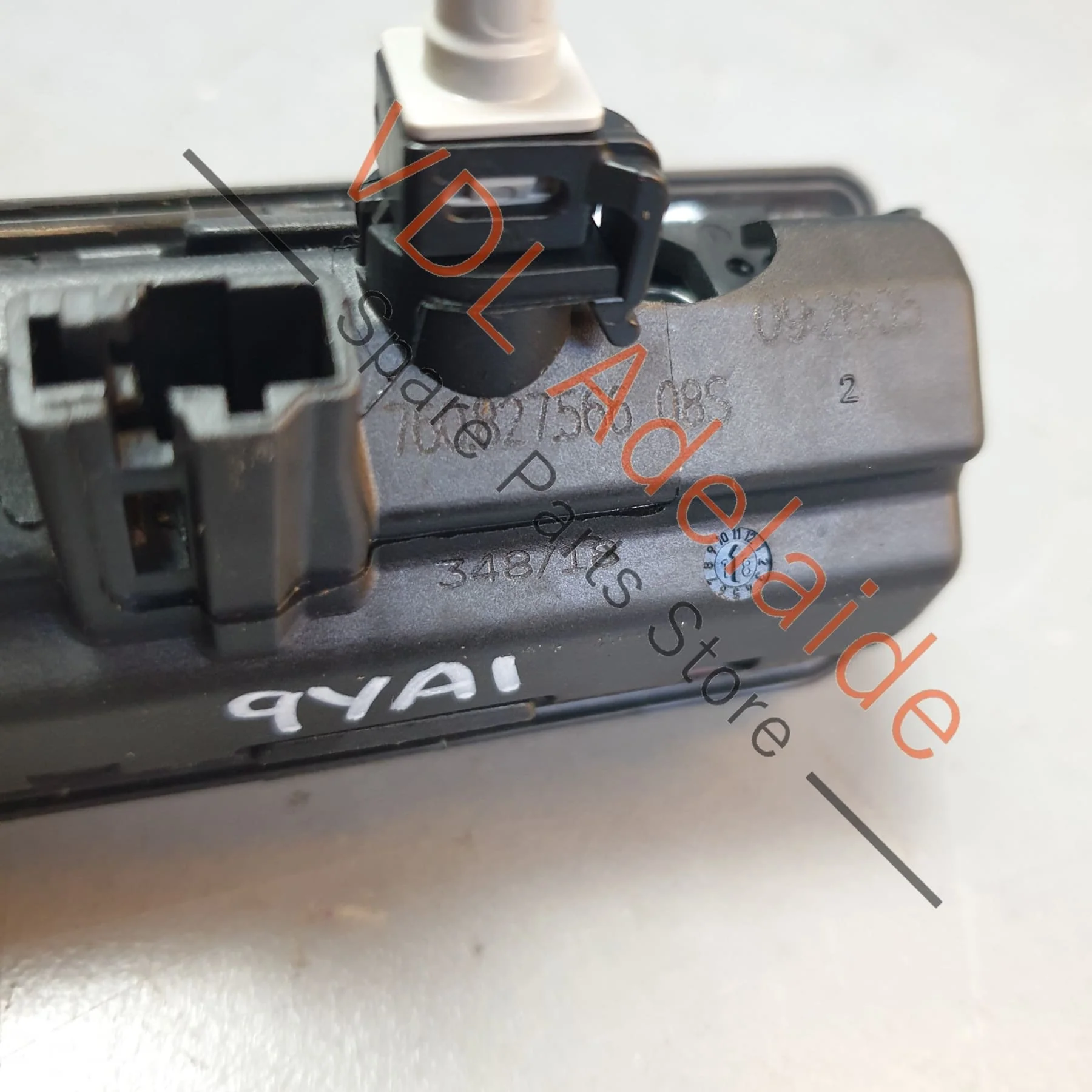 Porsche Cayenne E3 9YA 9YB Rear Hatch Boot Lid Lock Button and Reversing Camera with Washer Nozzle PAB827566A 760827566 08S - Image 8