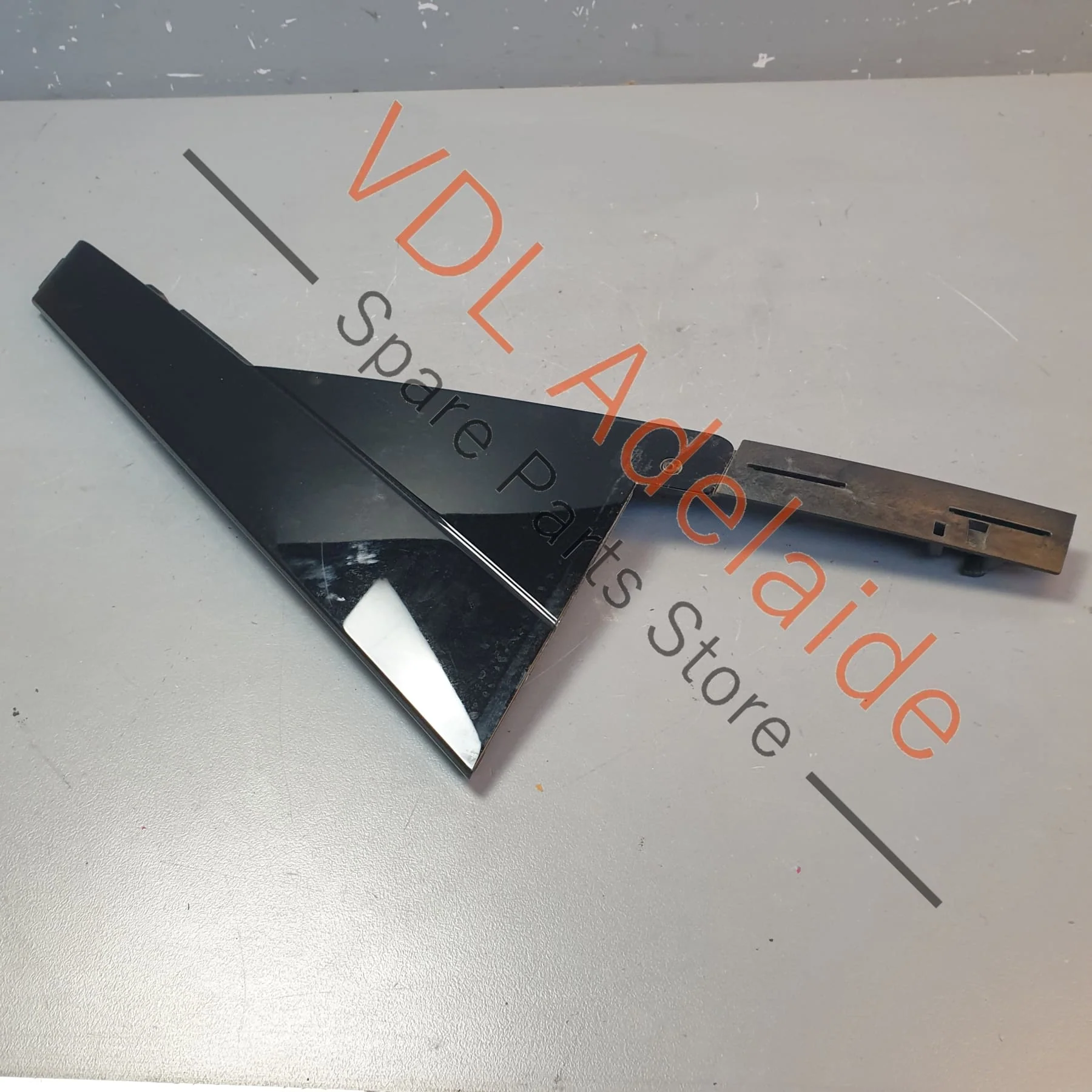 Porsche Cayenne E3 9YA Rear Right Door Exterior Window C Pillar Trim Gloss Black 9Y0839904C 9Y0839904D 9Y0839904E - Image 5