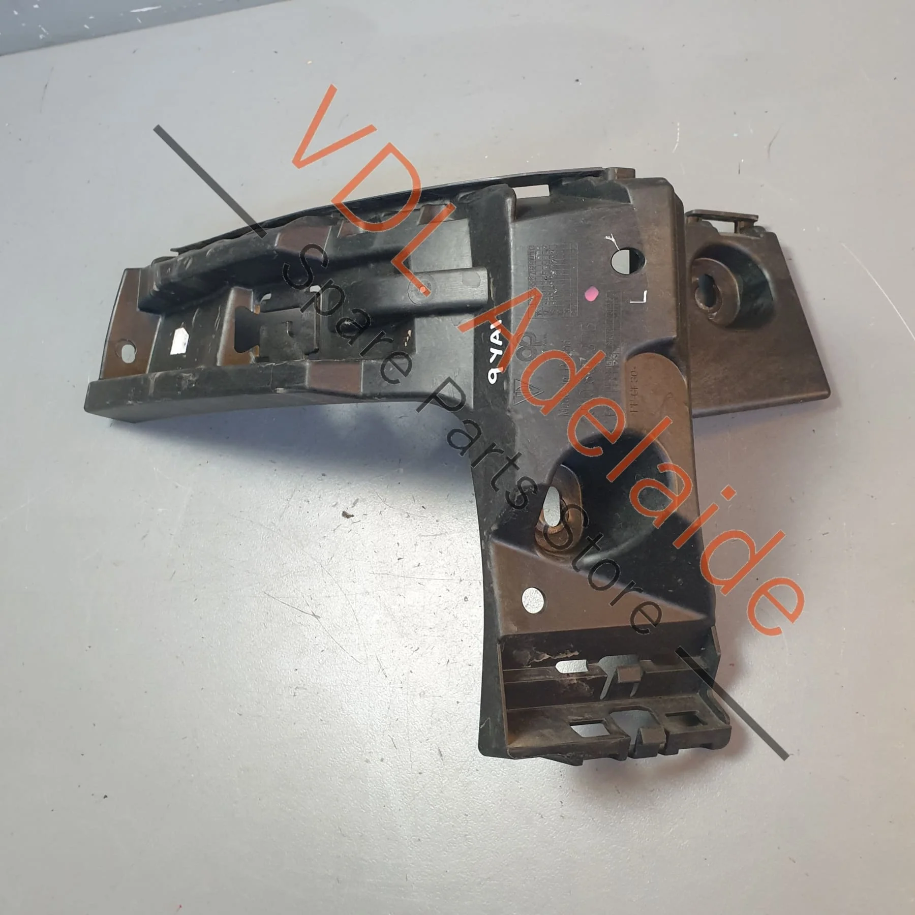 Porsche Cayenne E3 Rear Bumper Left Corner Securing Strip Bracket 9Y0807393 9Y0807375 - Image 5