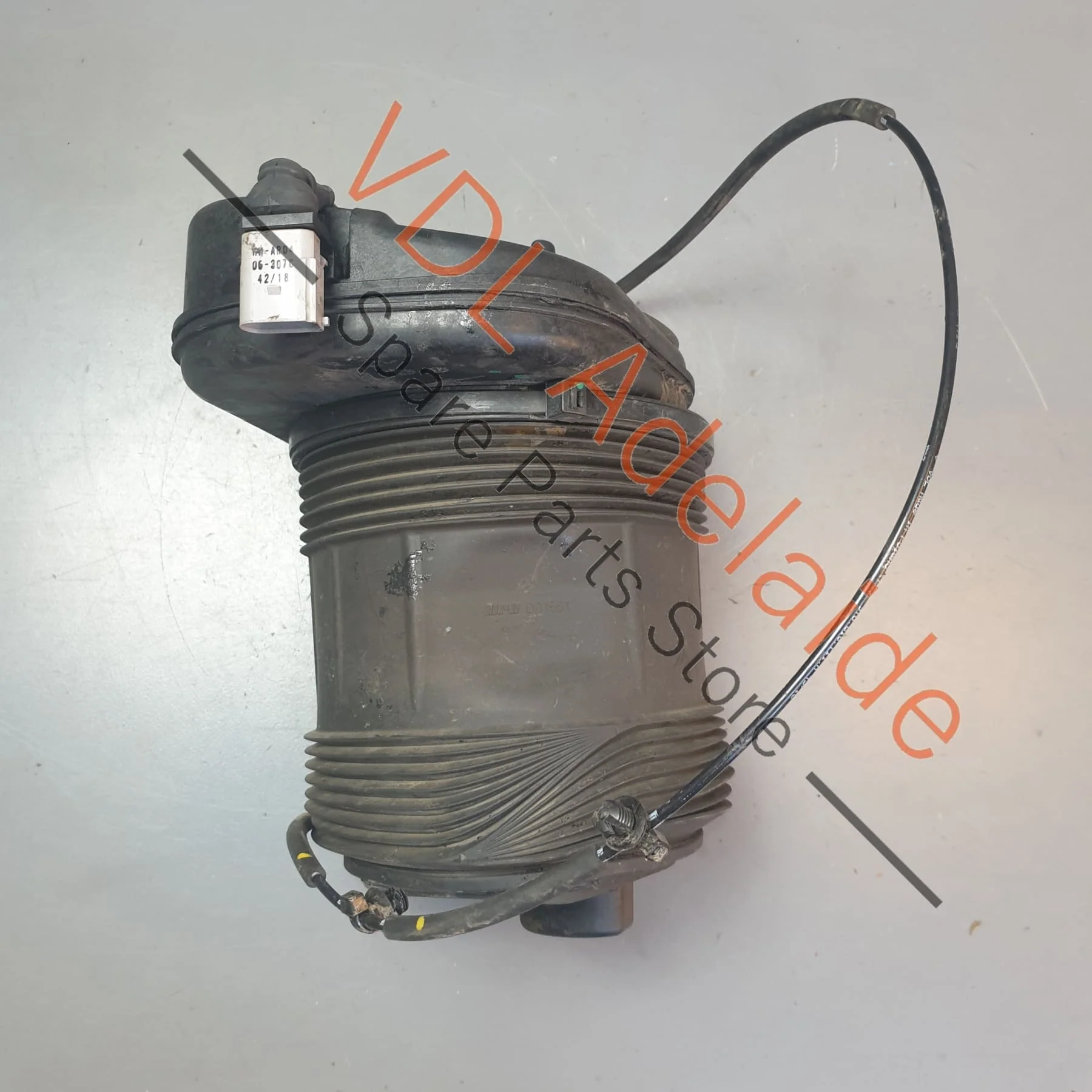Porsche Cayenne E3 Rear Left Air Suspension Bag Airbag 9Y0616001B 9Y0616001 9Y0616001C - Image 6