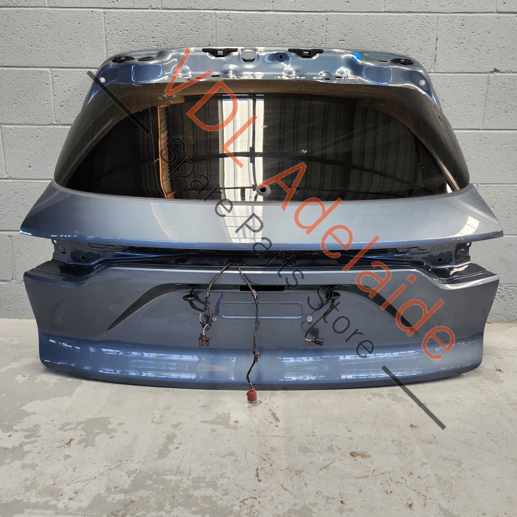 Porsche Cayenne E3 9YA Rear Boot Hatch & Privacy Glass 9Y0827025BY 9Y0845052Q Biscay Blue
