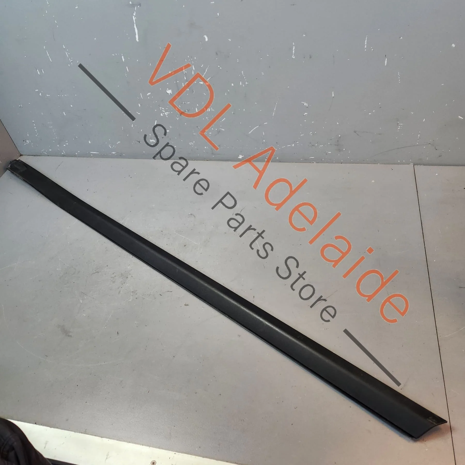 Porsche Cayenne E3 9Y Right Front Door Entry Sill Trim Plastic 9Y0853538 - Image 4