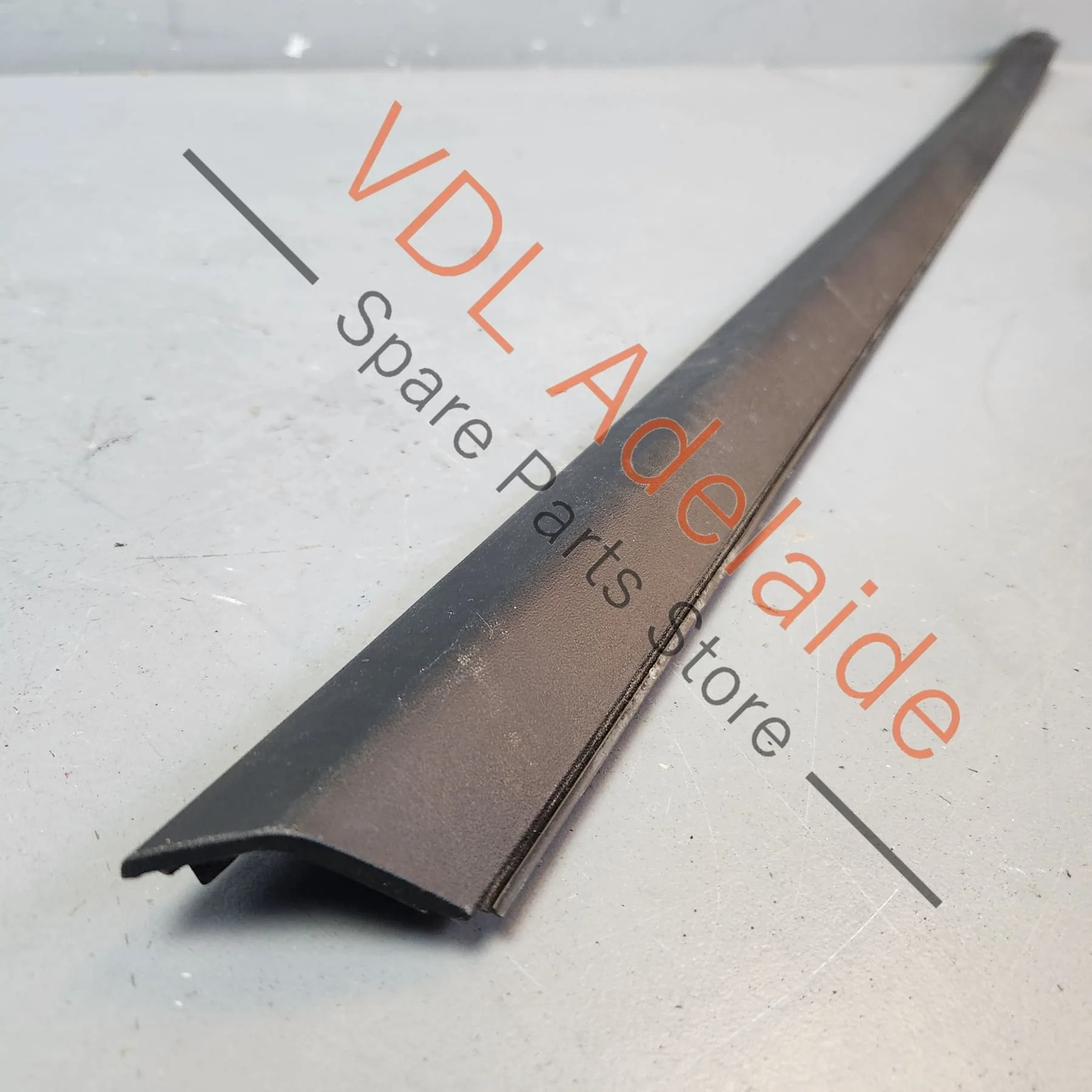 Porsche Cayenne E3 9Y Left Front Door Entry Sill Trim Plastic 9Y0853537 - Image 5