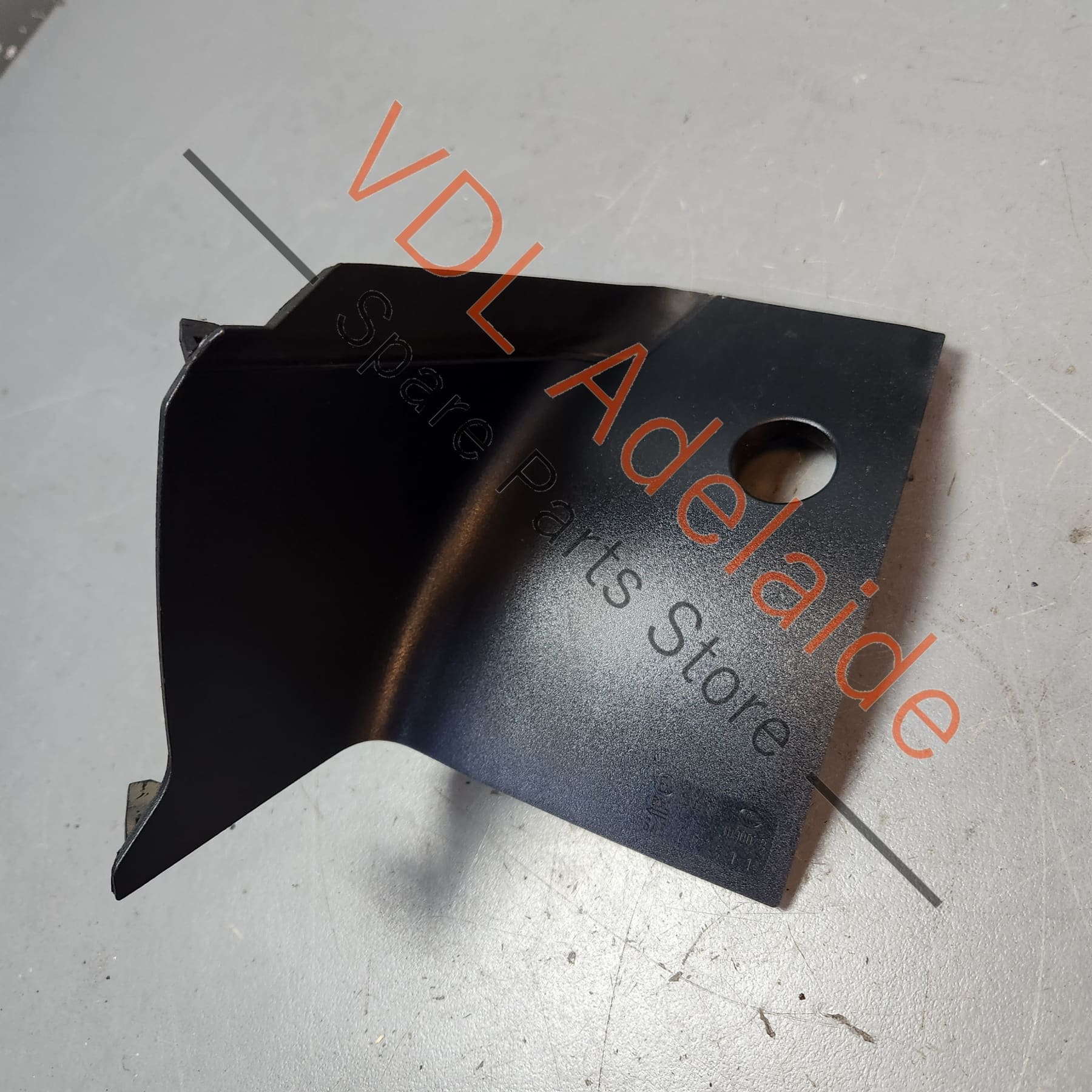 Porsche Cayenne E3 9Y Rear Left Tail Light Trim 9Y0945427B - Image 7