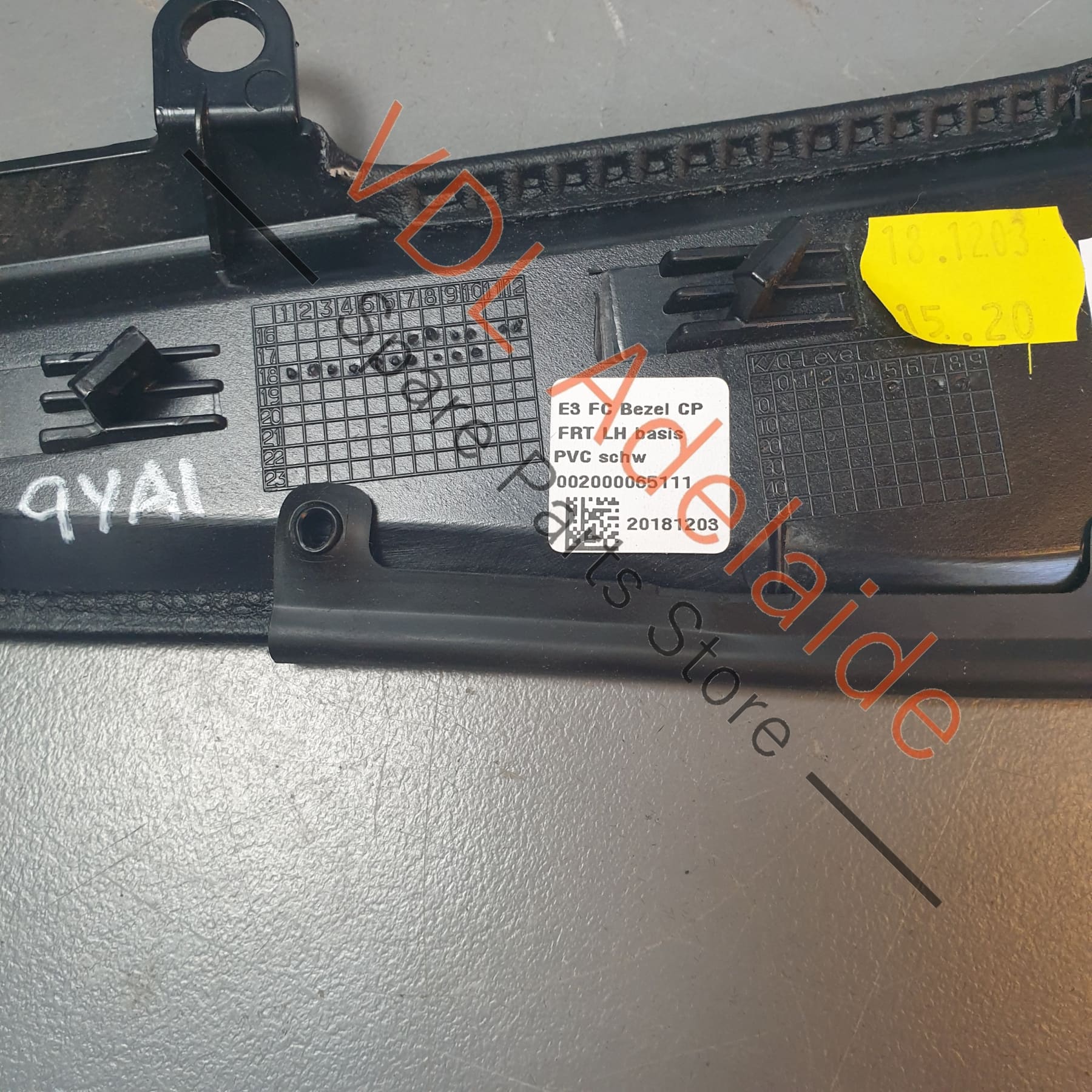 Porsche Cayenne E3 9Y Centre Console Switch Panel Surround Leather Trim Left Side 9Y0864377 - Image 10