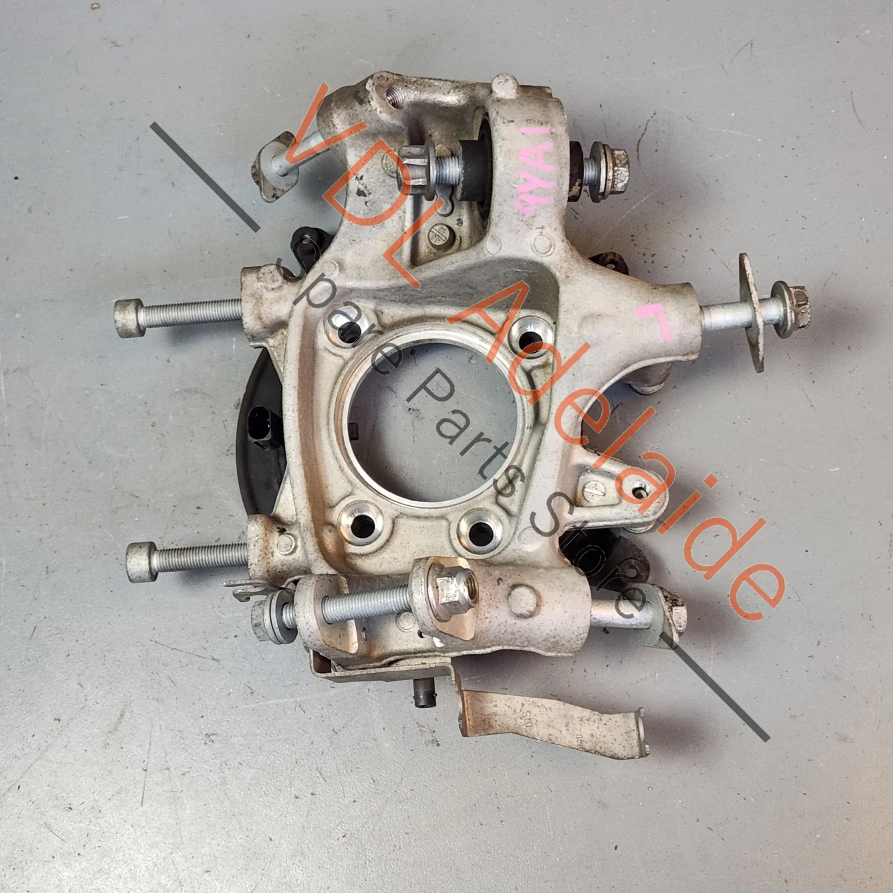 Porsche Cayenne E3 9YA 9YB Rear Left Hub Knuckle Wheel Bearing Carrier 9Y0505431L (D/F/K/L)