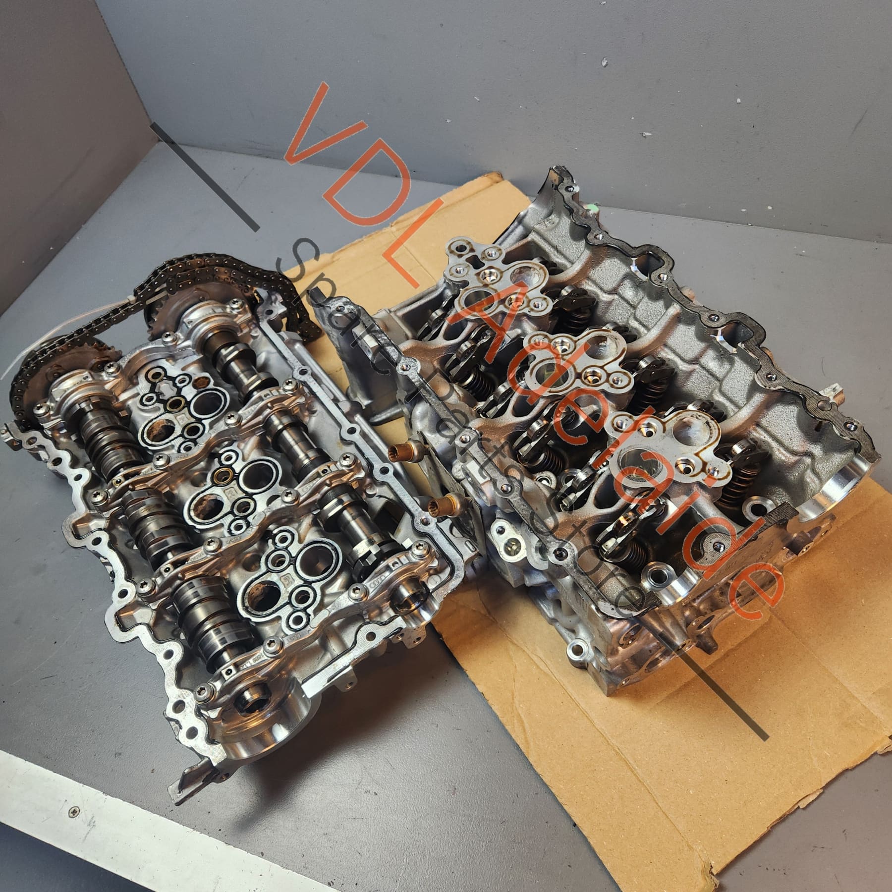 Porsche 324kw DCAB DCA Engine Cylinder Head Cyl 4-6 Left Complete With Camshafts and Valves - Image 3