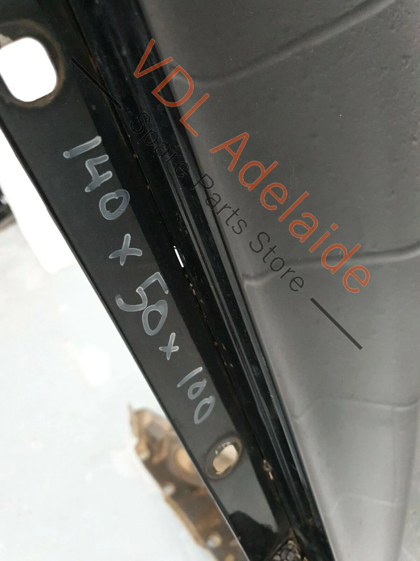 Volkswagen Touareg 7L Front Right Quarter Fender Mudguard Panel REG - Image 9