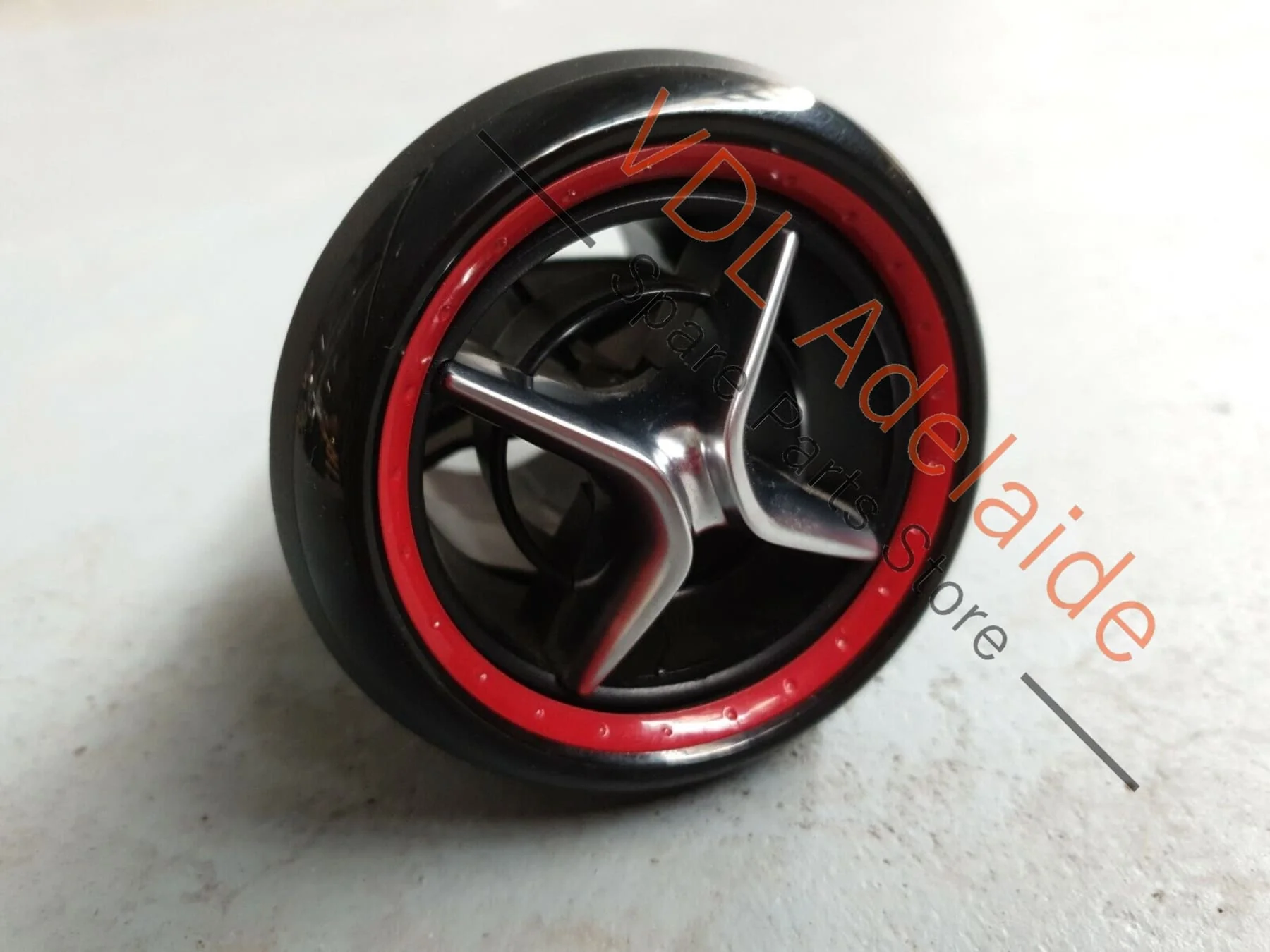 Mercedes C117 CLA45 AMG OEM Dash Air Vent A1768300954 WHA1 - Image 3