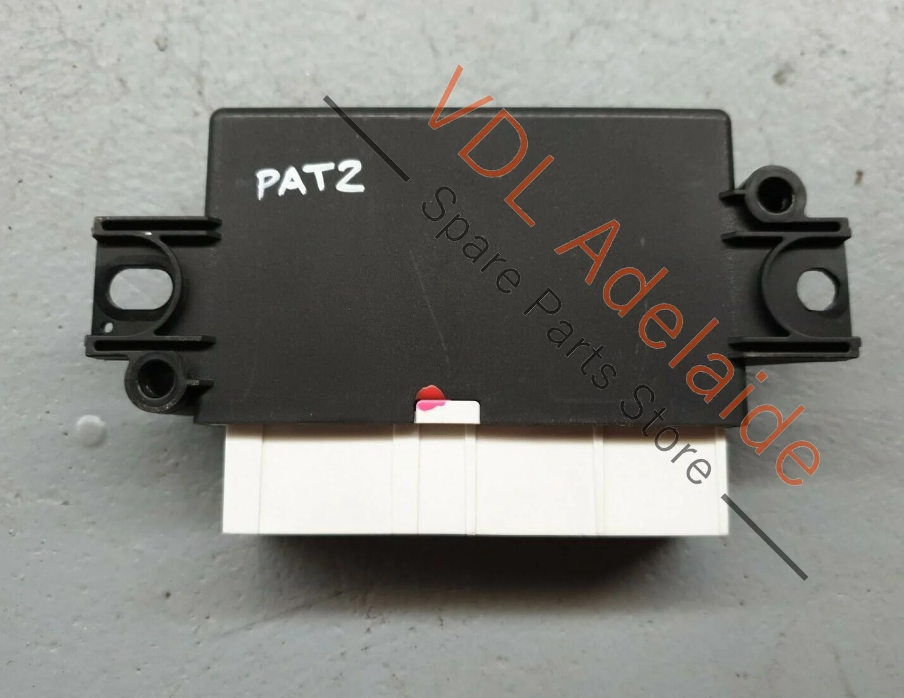 VW Passat Alltrack Variant B8 3G Park Parking Assist Module 5QA919298 - Image 2