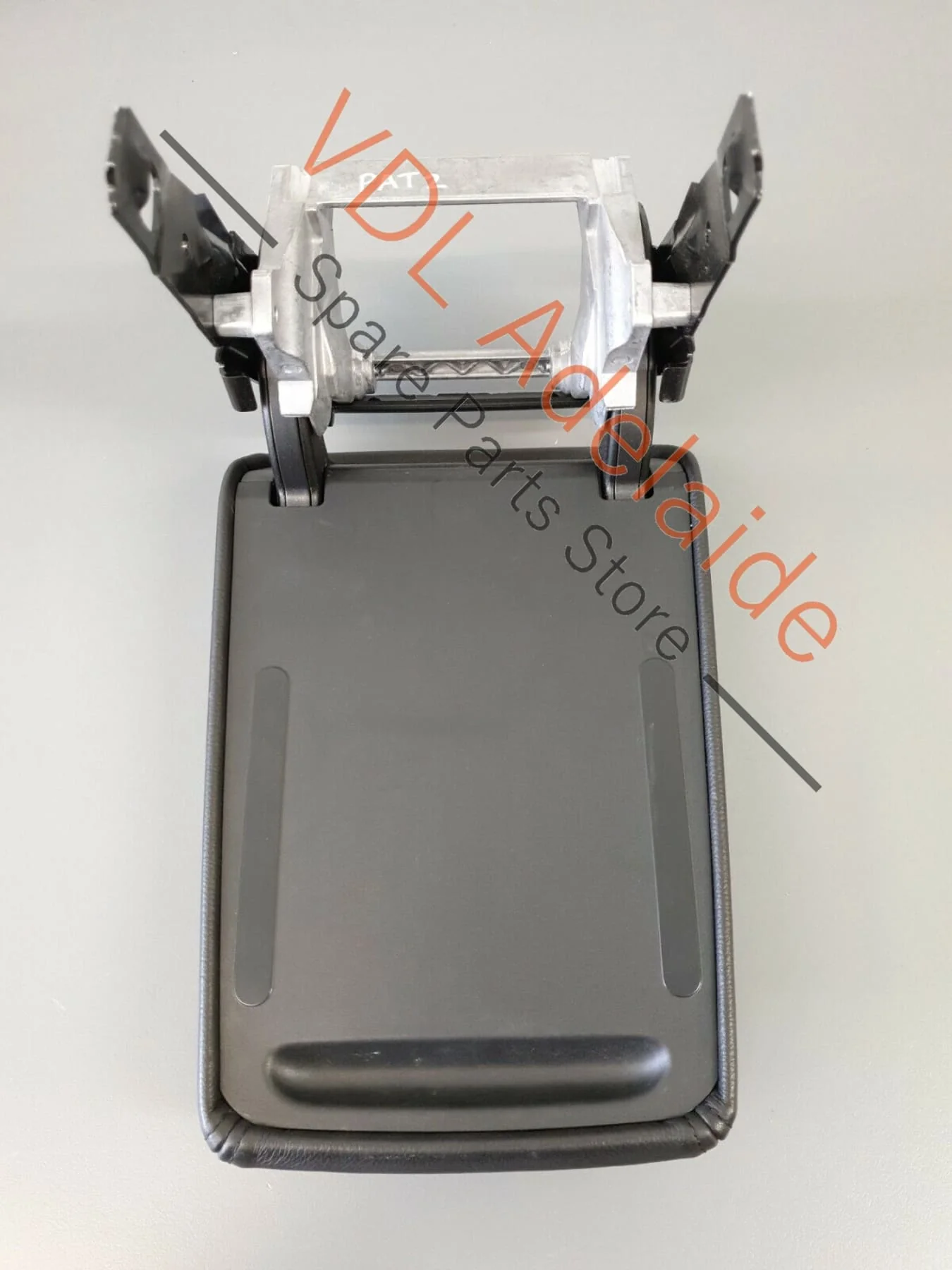VW Passat B8 3G Centre Console Cover Lid Arm Rest Armrest 3G0864207 PAT2 - Image 5