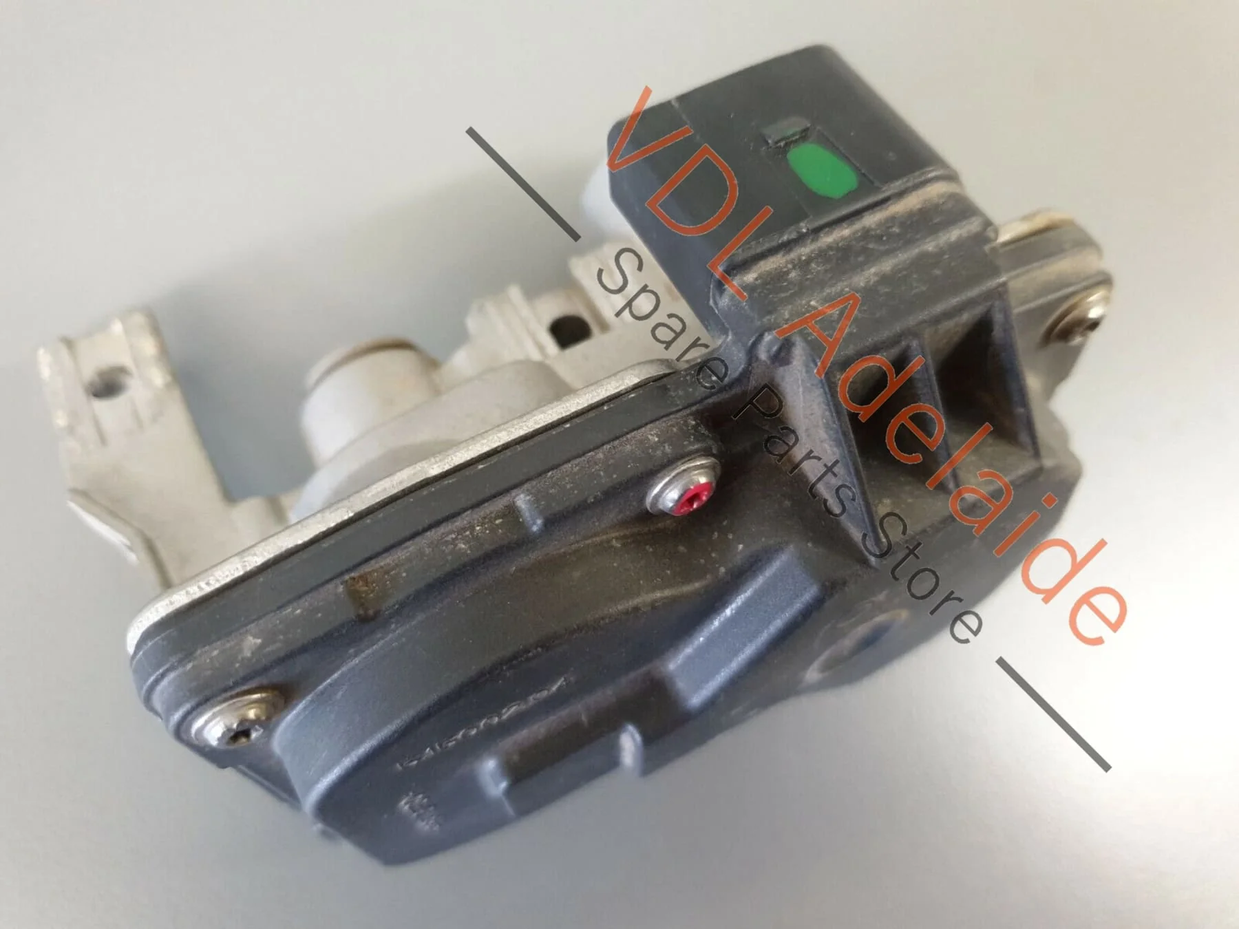 VW Passat Alltrack B8 3G Exhaust Control Throttle Valve Motor 3Q0253691F PAT2 - Image 6