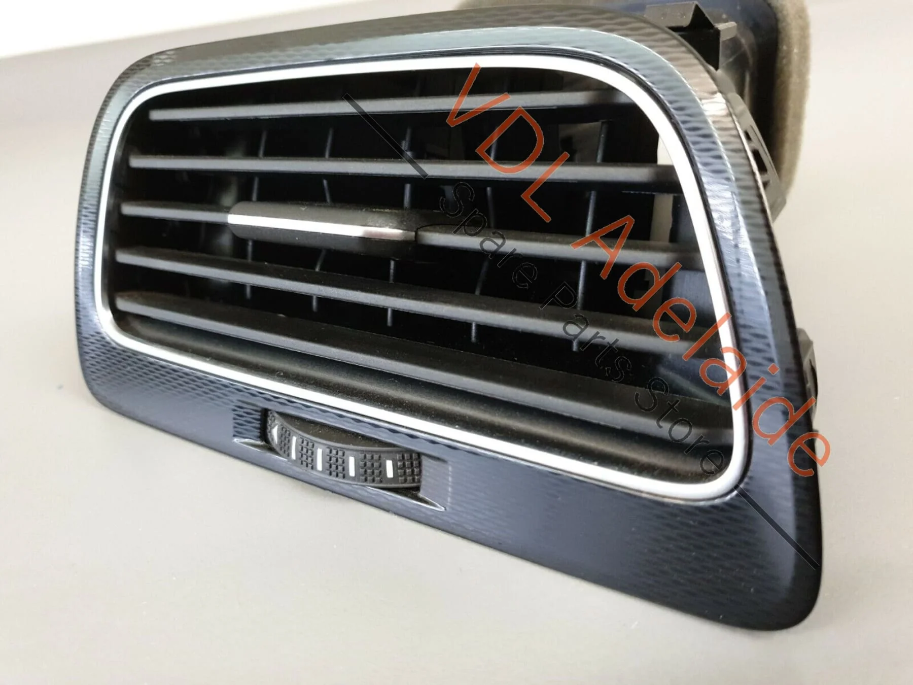 Volkswagen VW Golf GTi Mk7 7.5 Left Dash Air Aircon Vent 5G2819703R ARN1 - Image 2